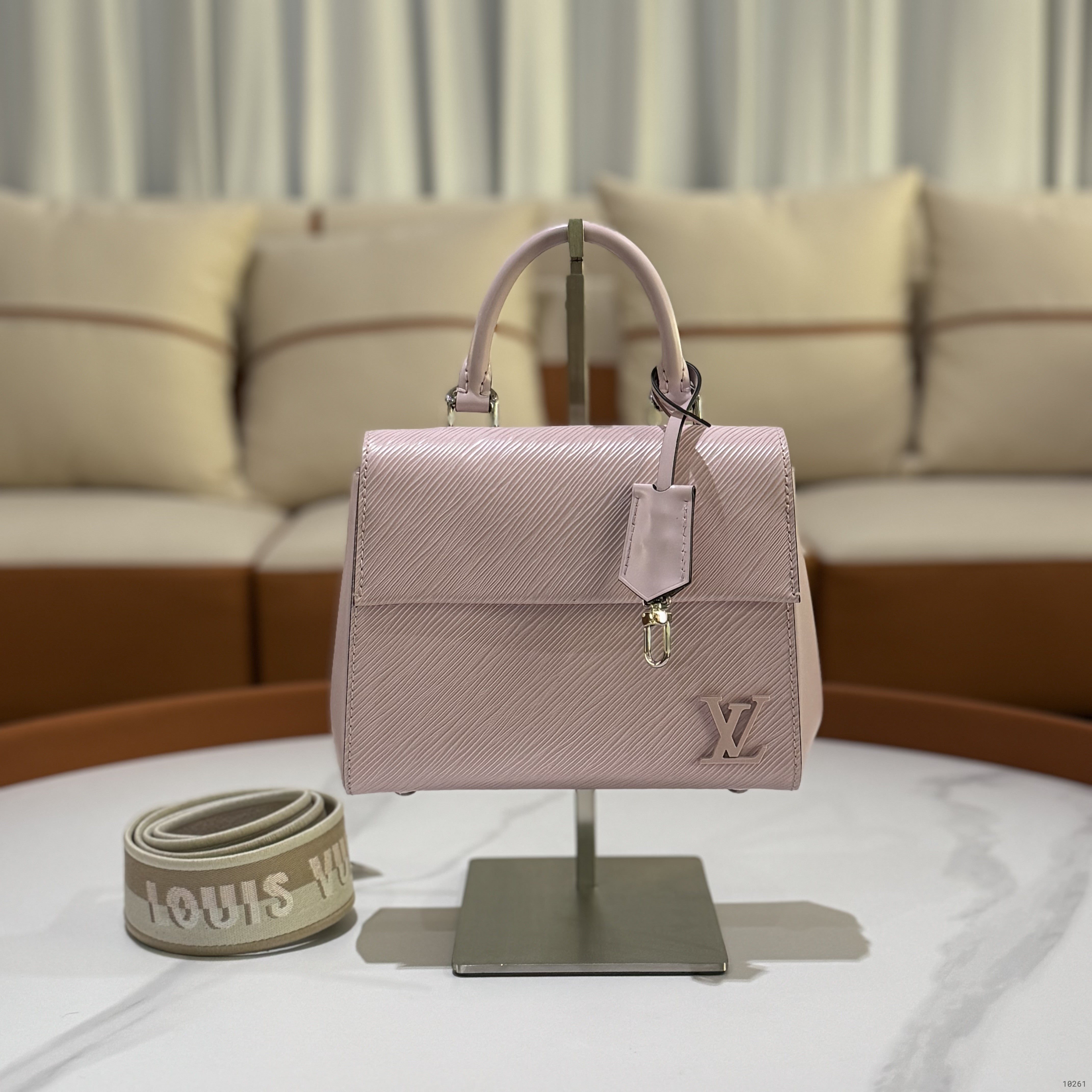 LOUIS VUITTON MINI CLUNY CHERRY PINK