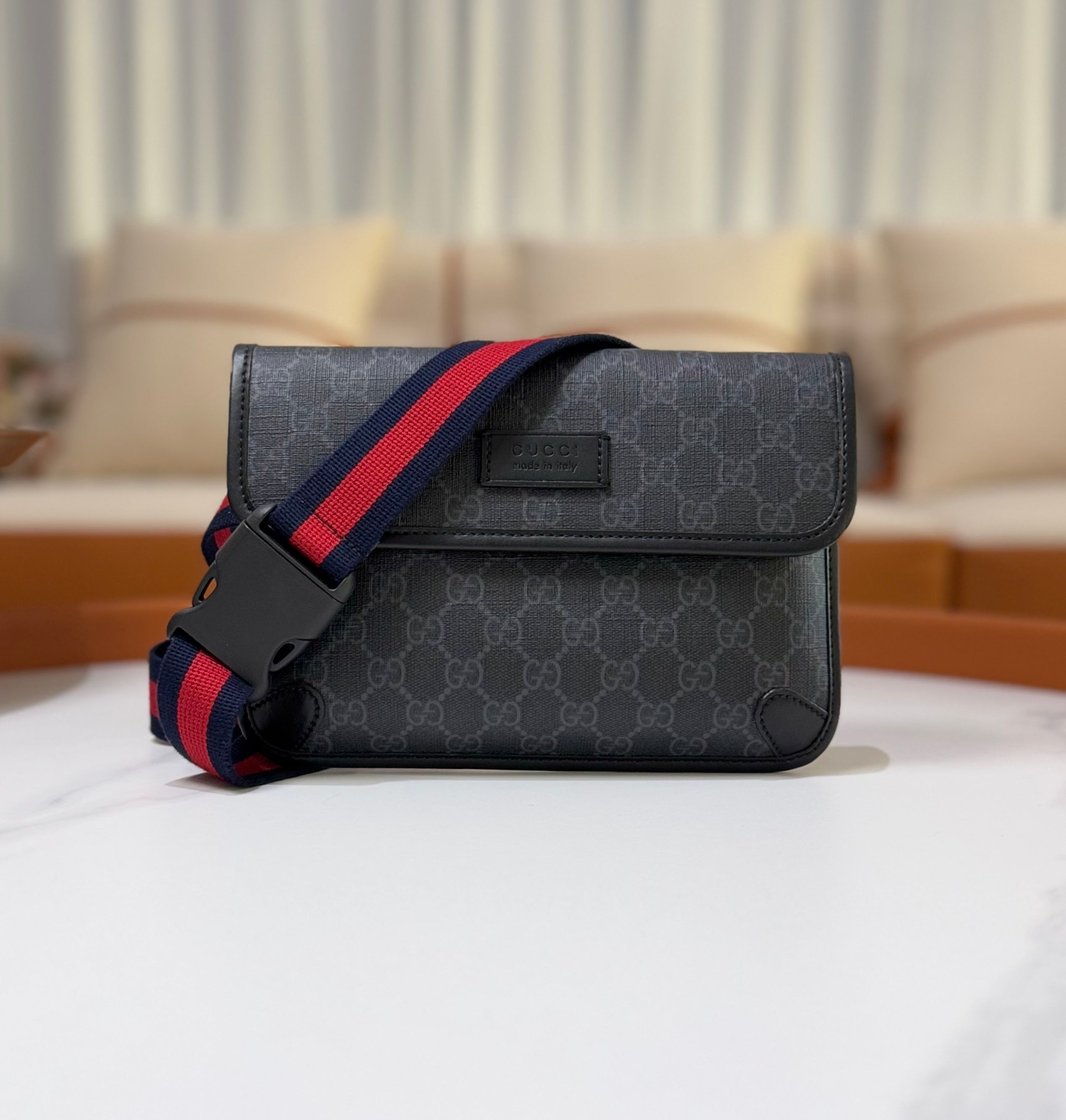 GUCCI BLACK WAIST BAG