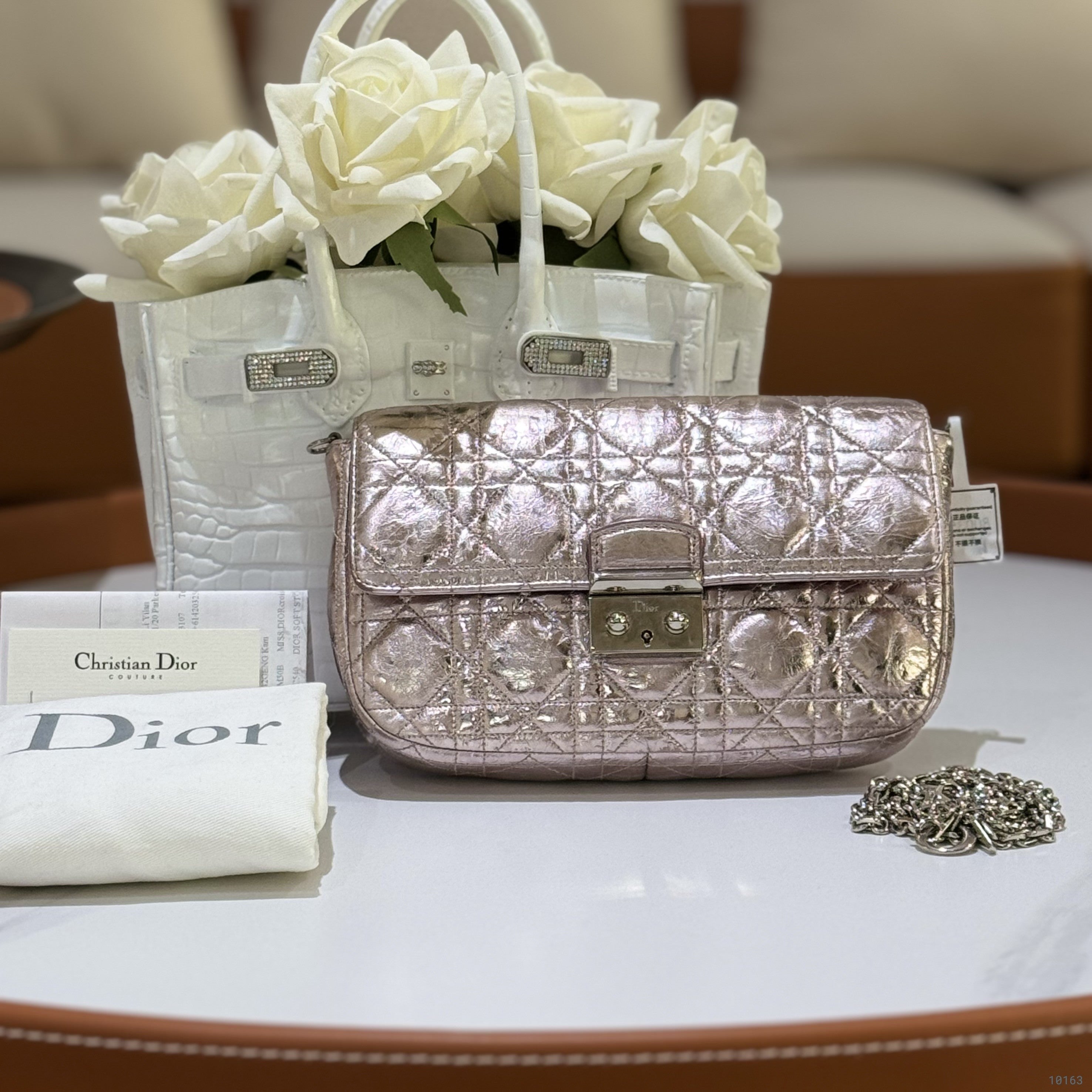 MISS DIOR PEARLESCENT PINK-PURPLE CHAIN BAG | COLLINS RAIN