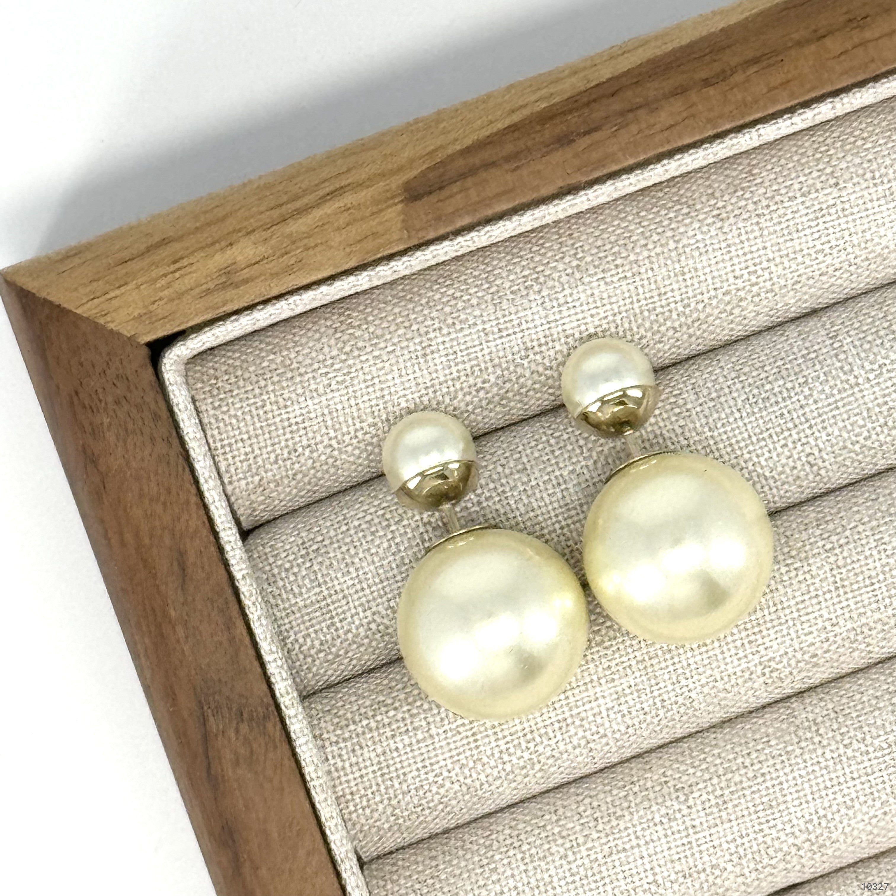 DIOR PEARL EARRINGS