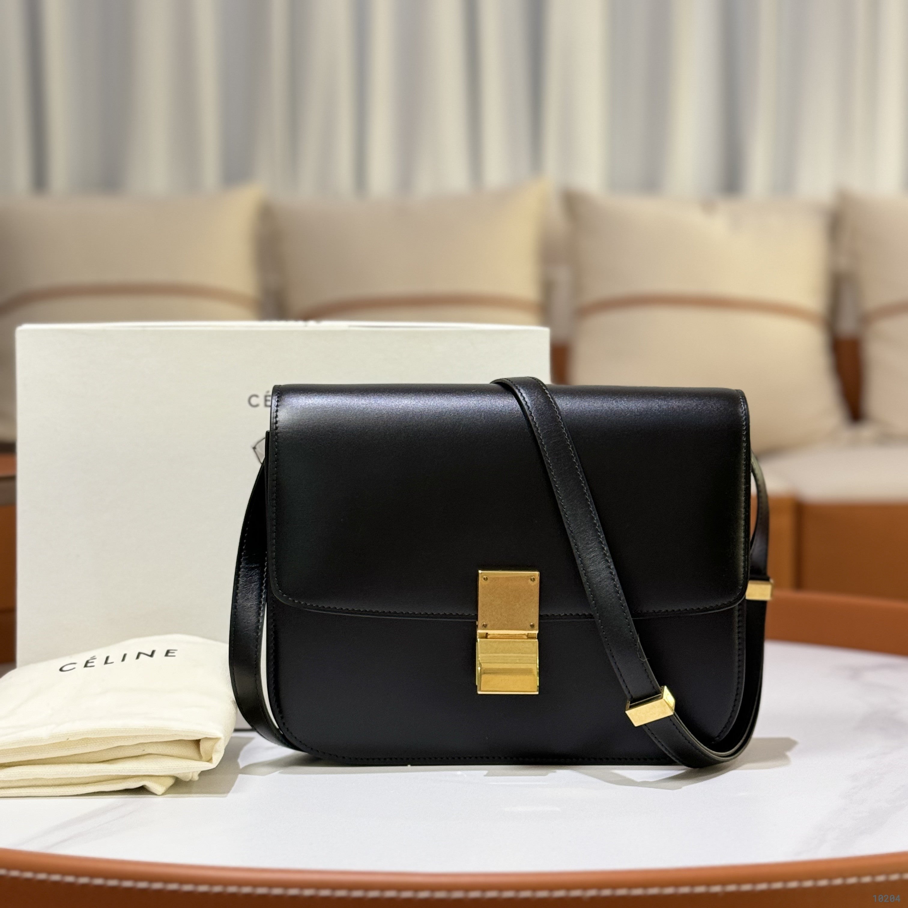 CELINE BOX BAG | COLLINS RAIN