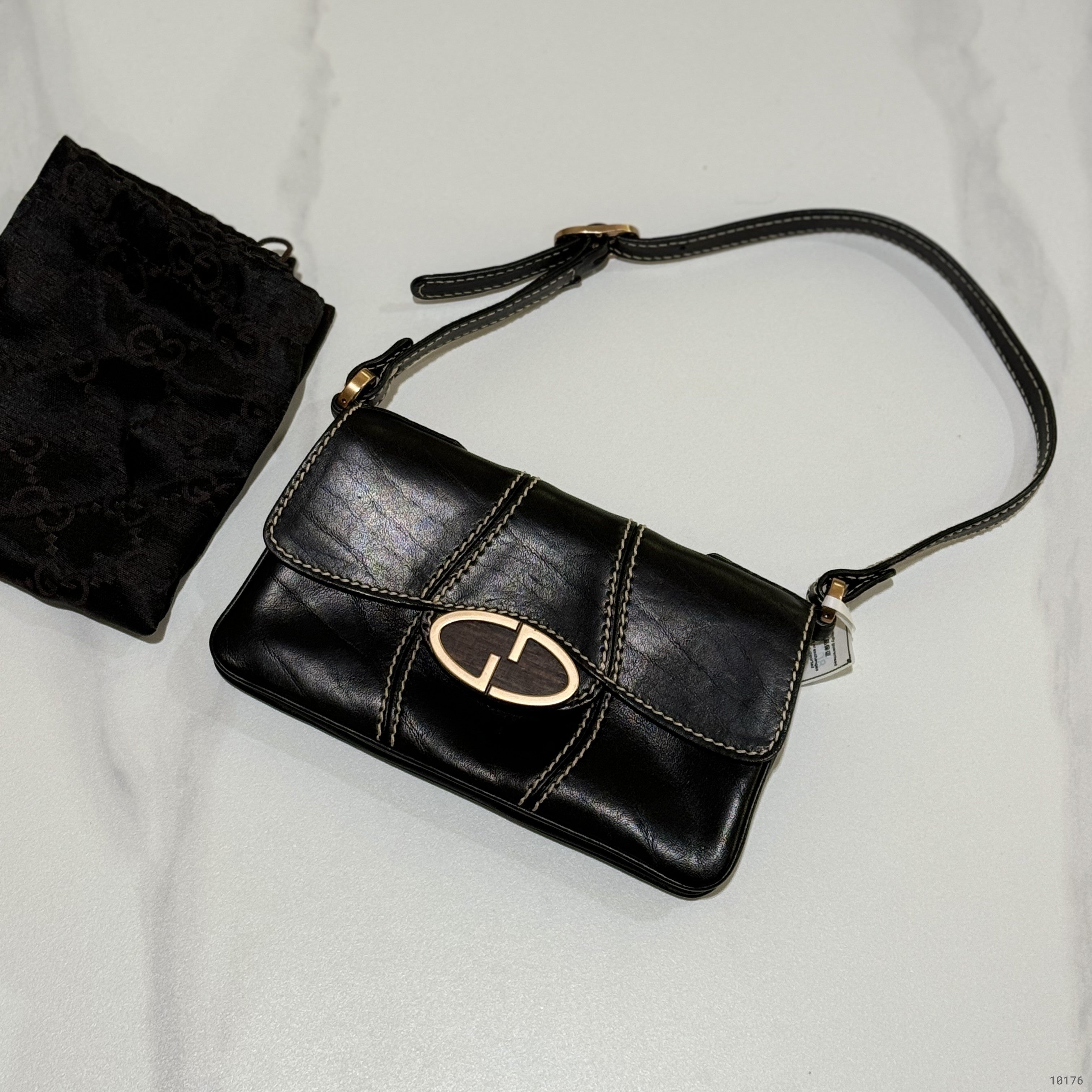 GUCCI LEATHER UNDERARM BAG | COLLINS RAIN