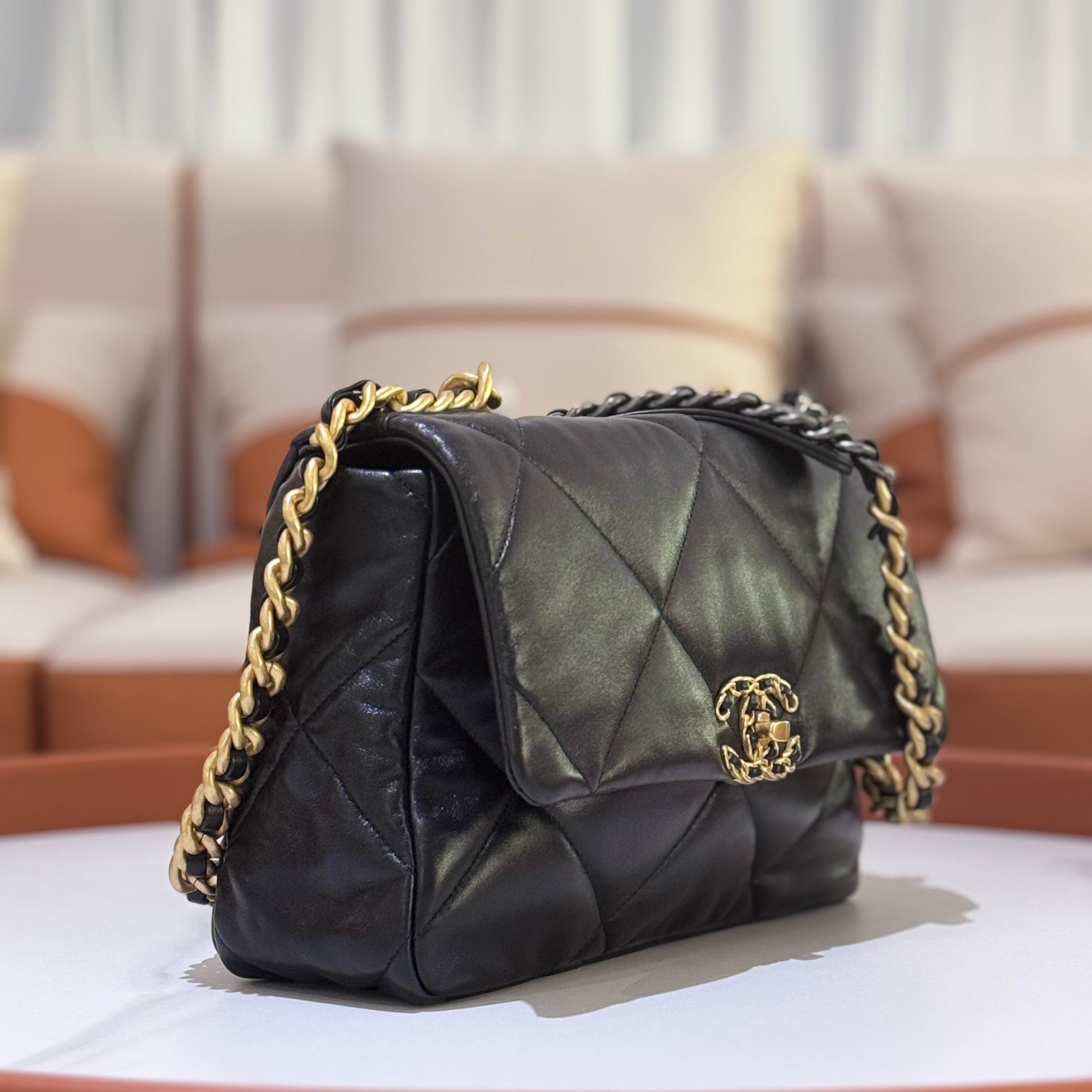 CHANEL LARGE 19 BAG LAMBSKIN BLACK