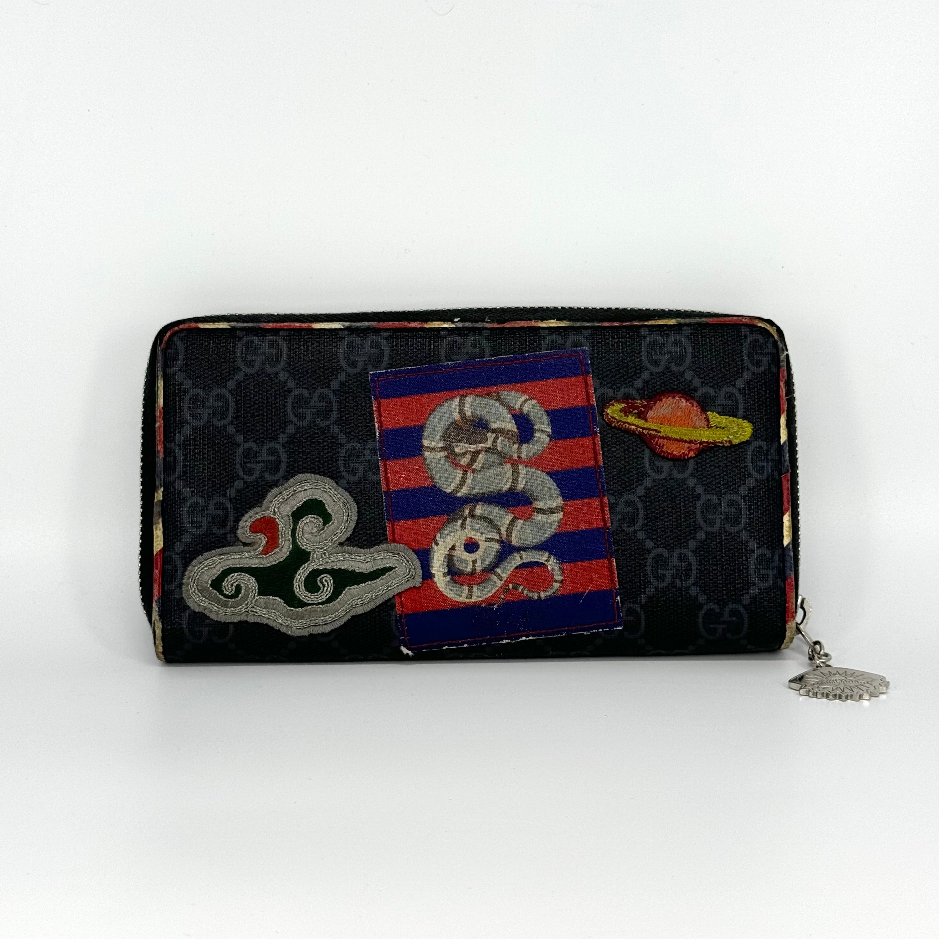 GUCCI EMBROIDERED WALLET