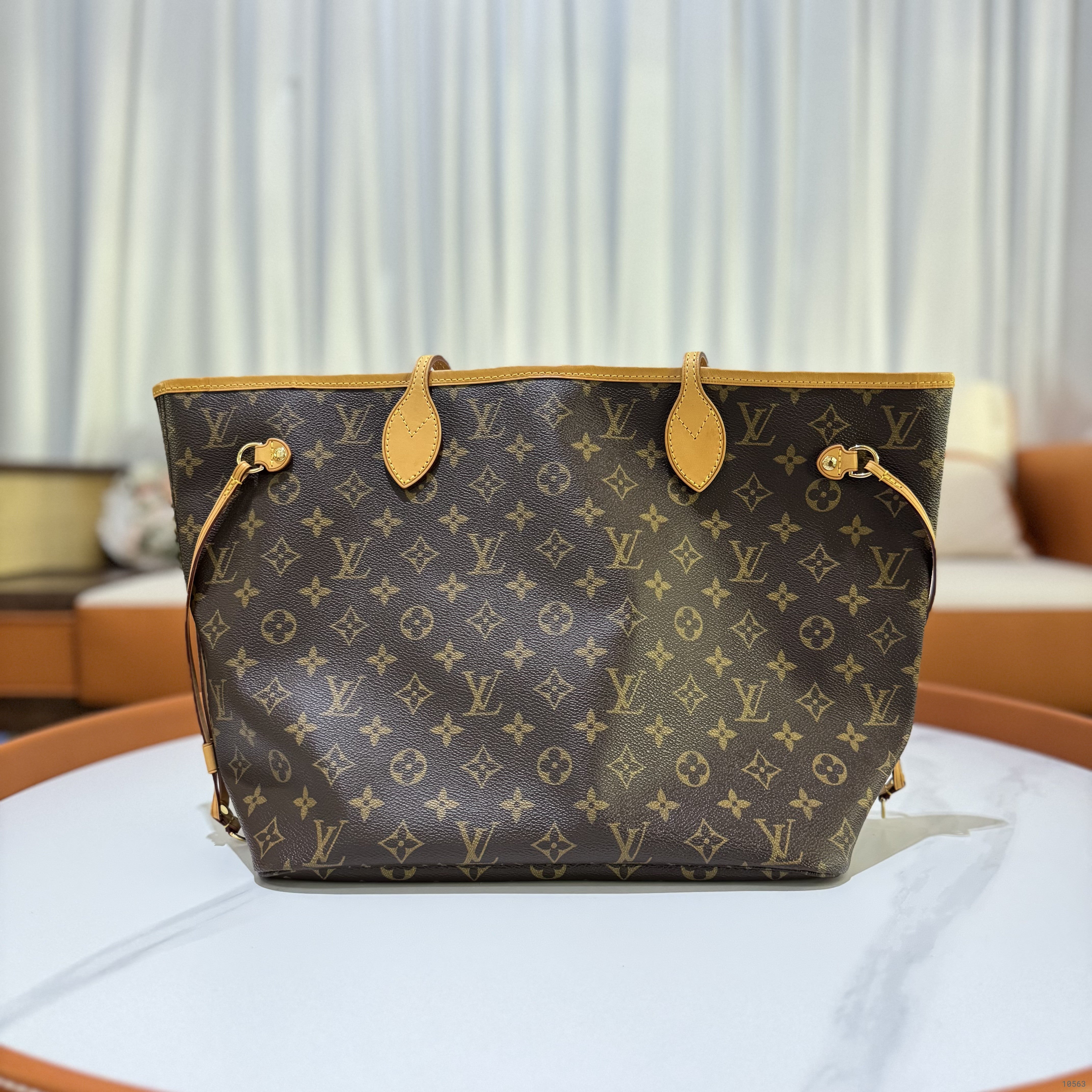 LOUIS VUITTON NEVERFULL TOTE BAG MEDIUM