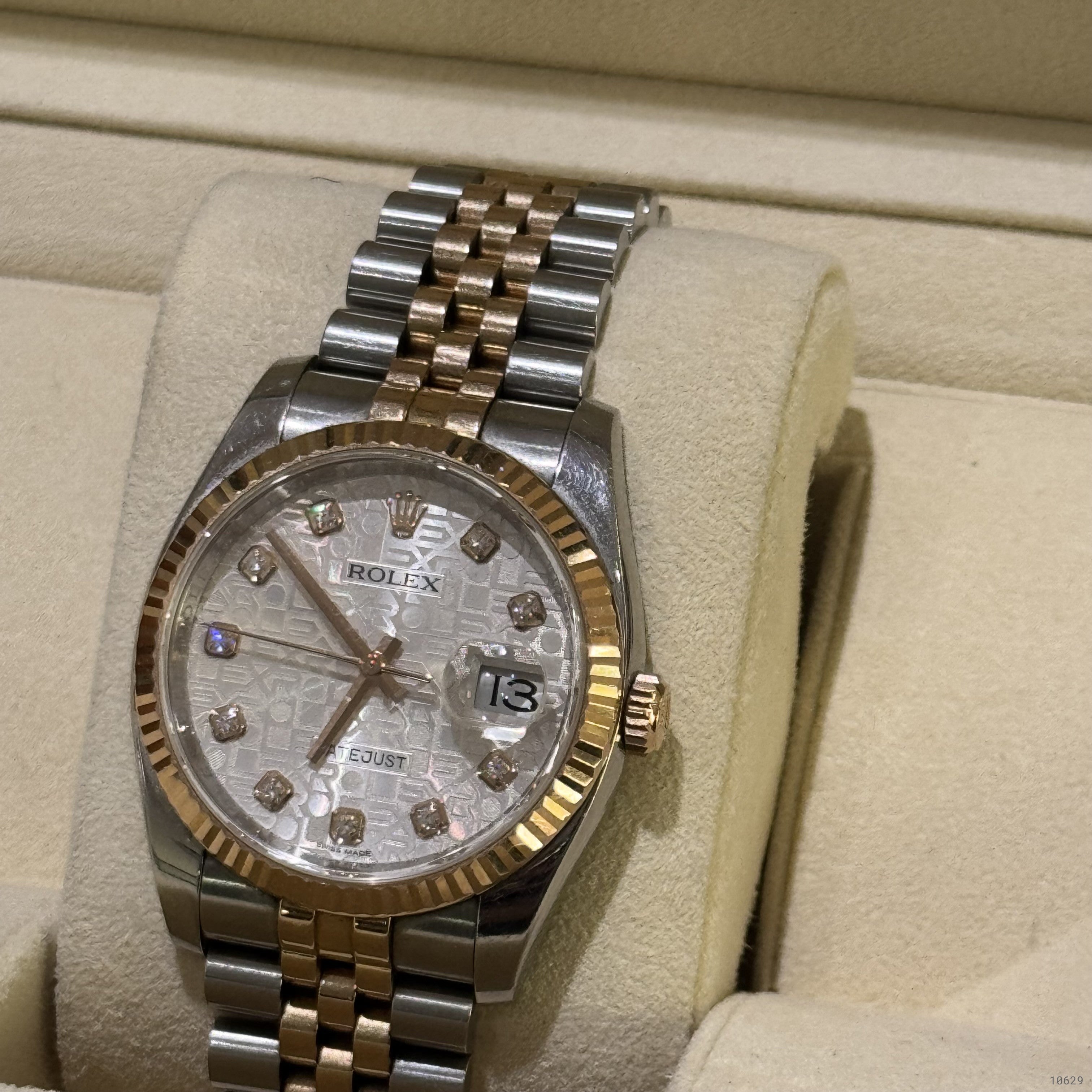 ROLEX DATEJUST 116233 SILVER FLORAL PATTERN DIAL