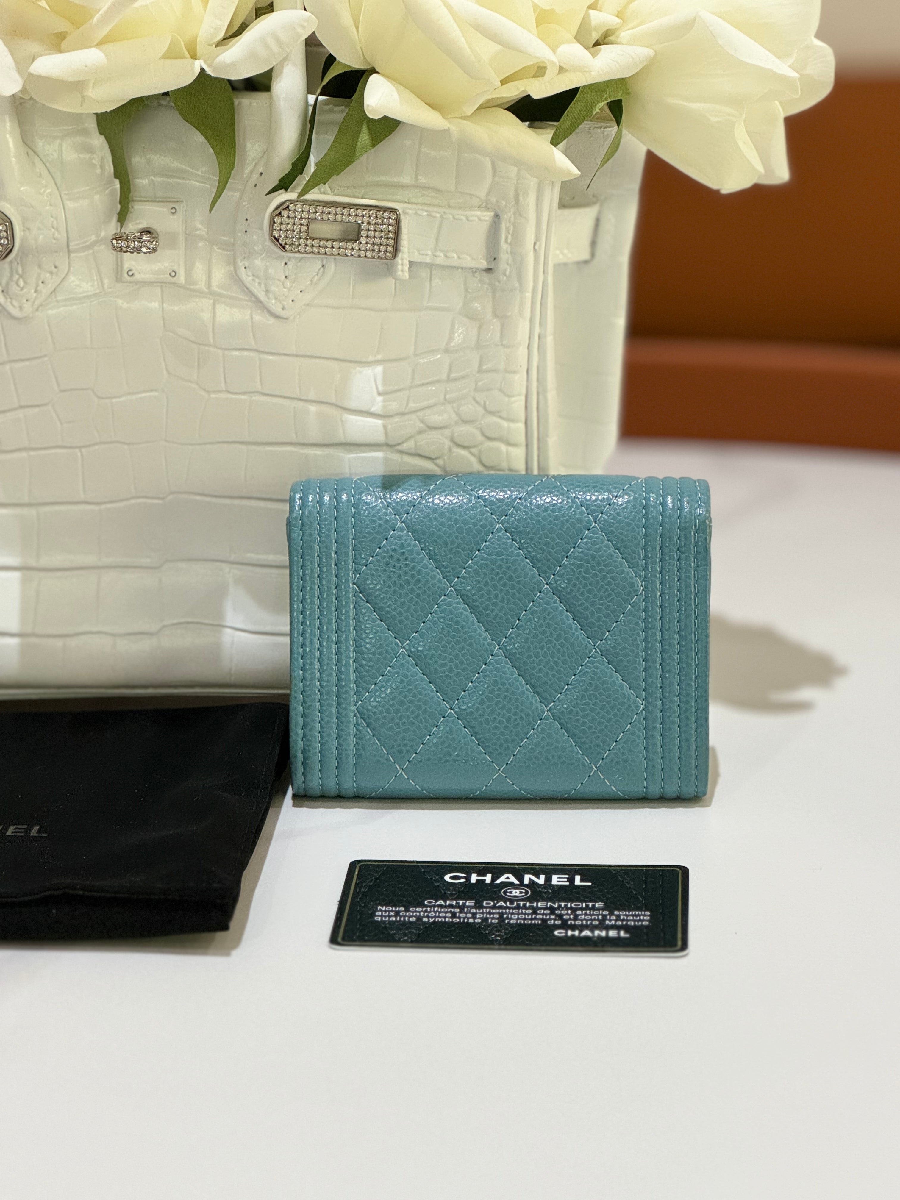 CHANEL BOY FLAP CARD HOLDER | COLLINS RAIN