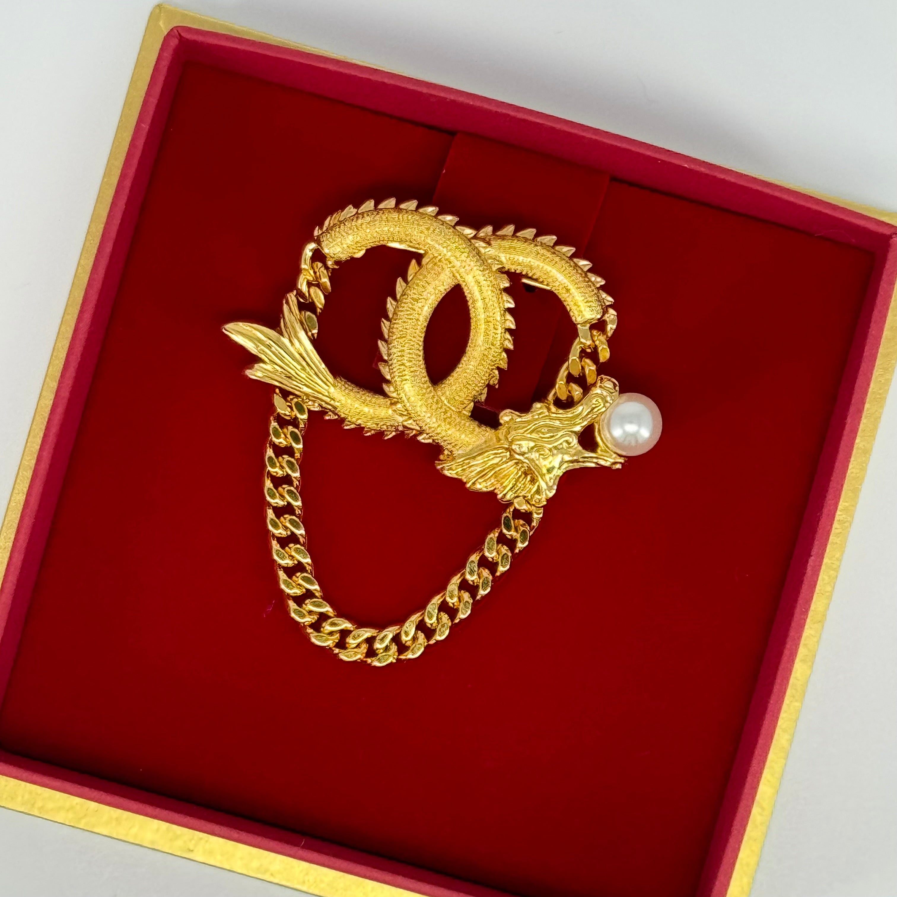 CHANEL VIC BROOCH