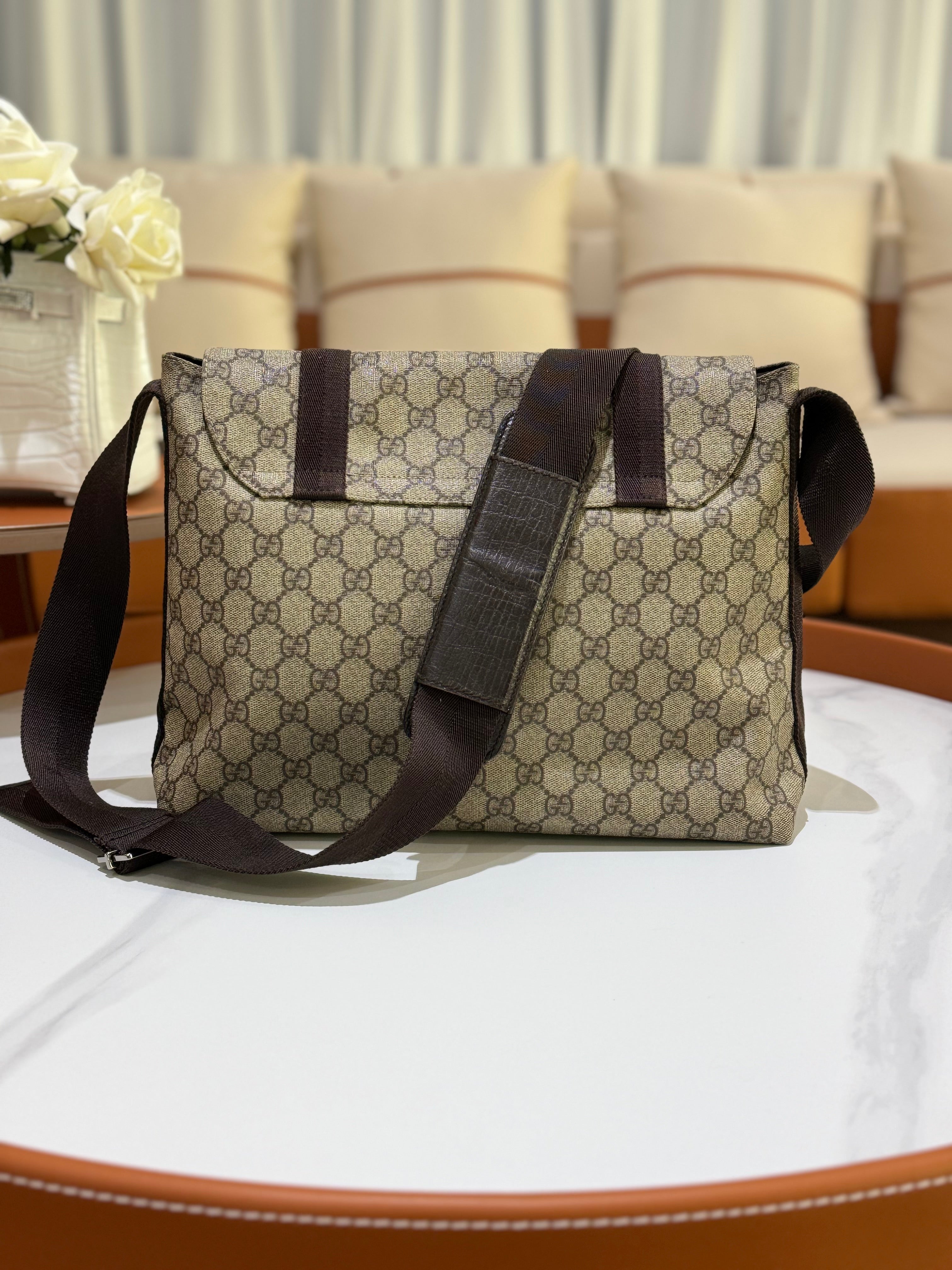 GUCCI VINTAGE BAG | COLLINS RAIN