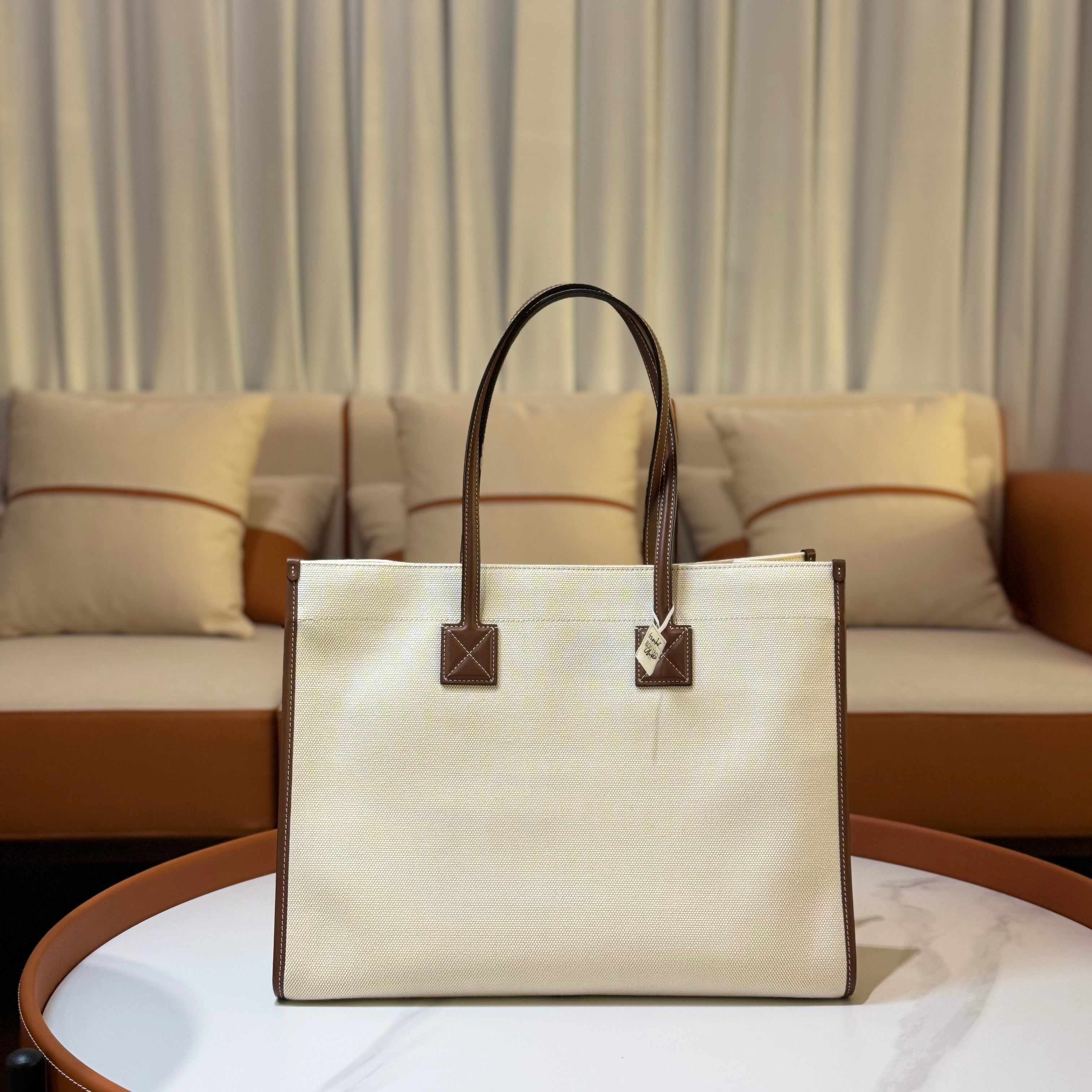 BURBERRY FREYA TOTE