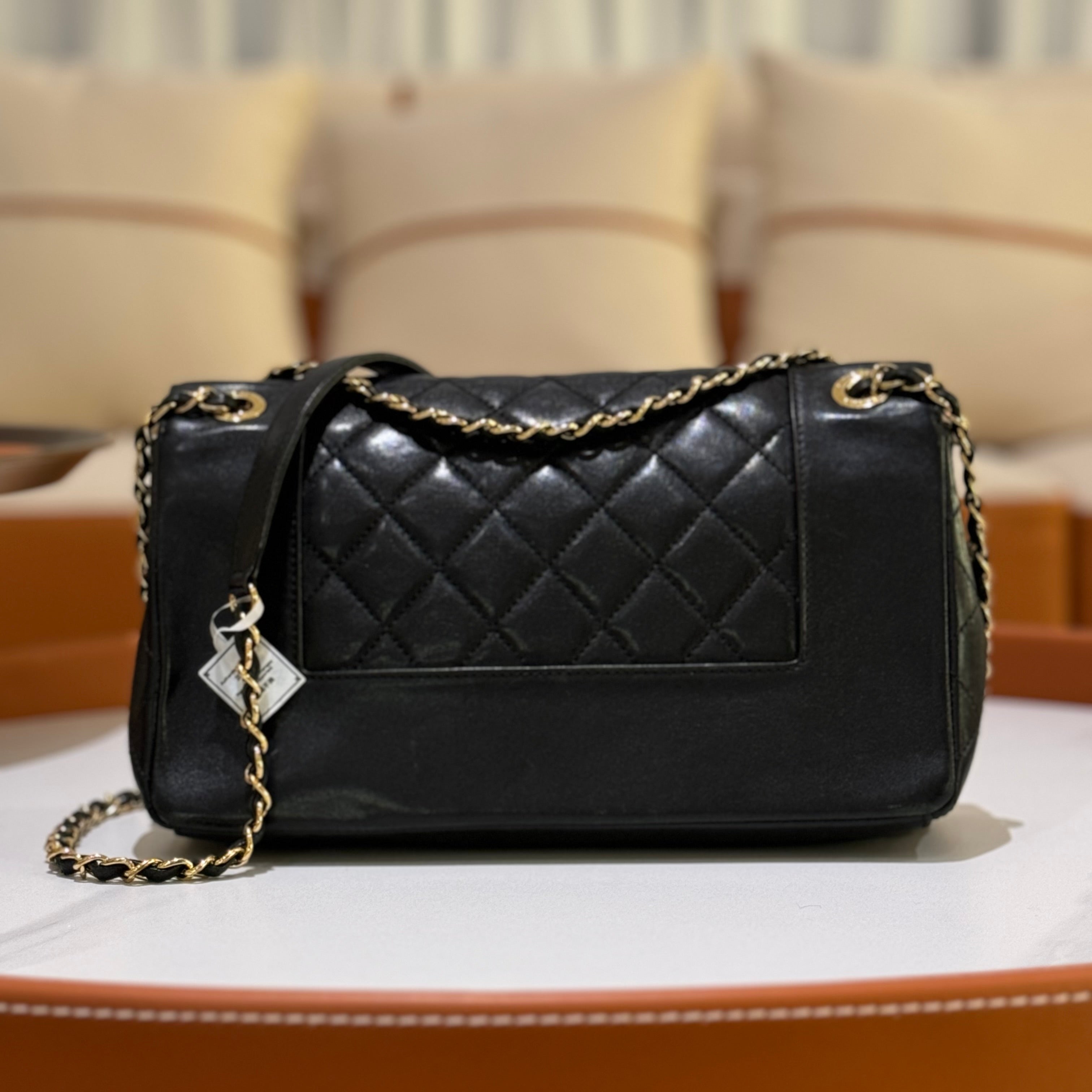 CHANEL VINTAGE FLAP BAG | COLLINS RAIN