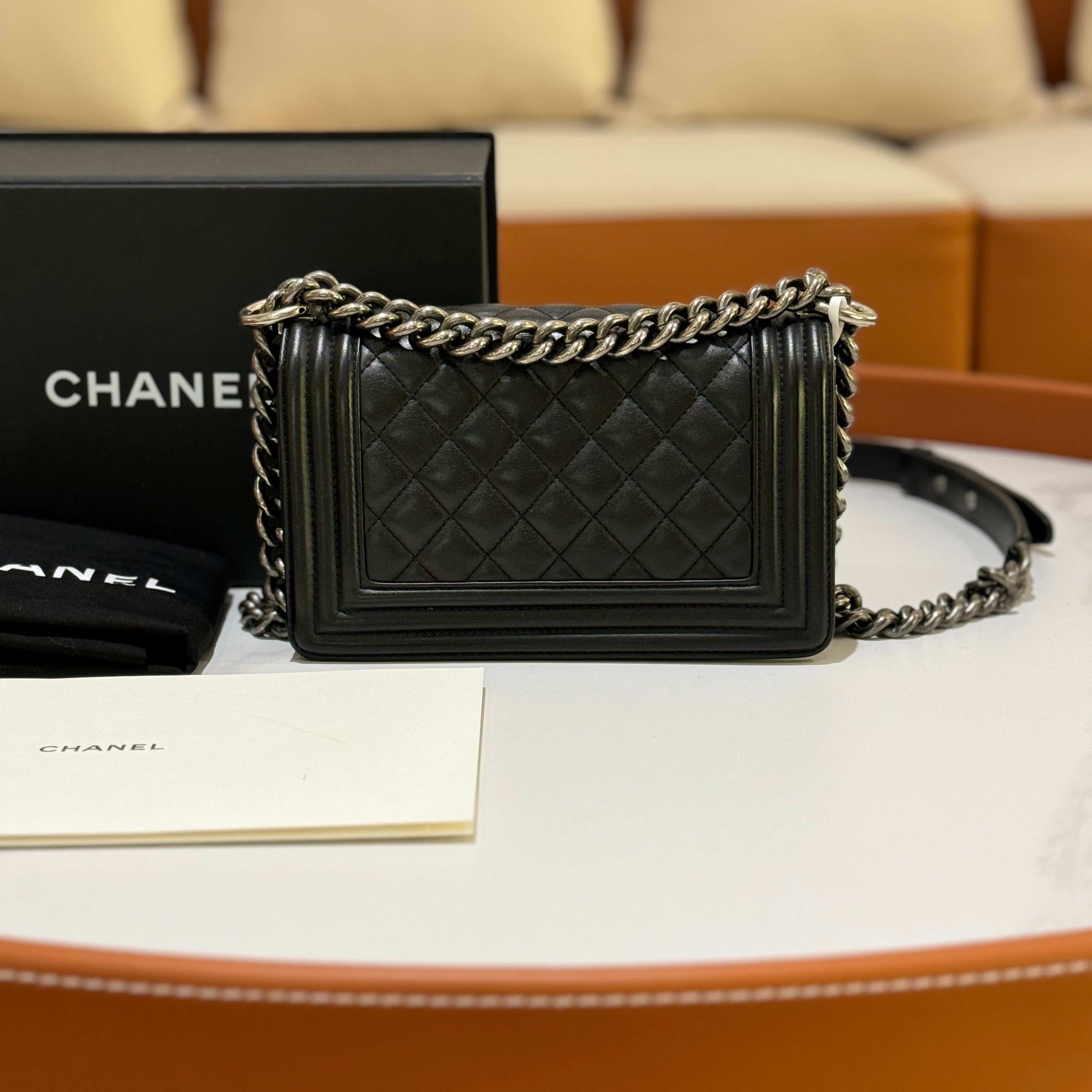 CHANEL LEBOY SMALL IN BLACK WITH SILVER CHAIN | COLLINS RAIN