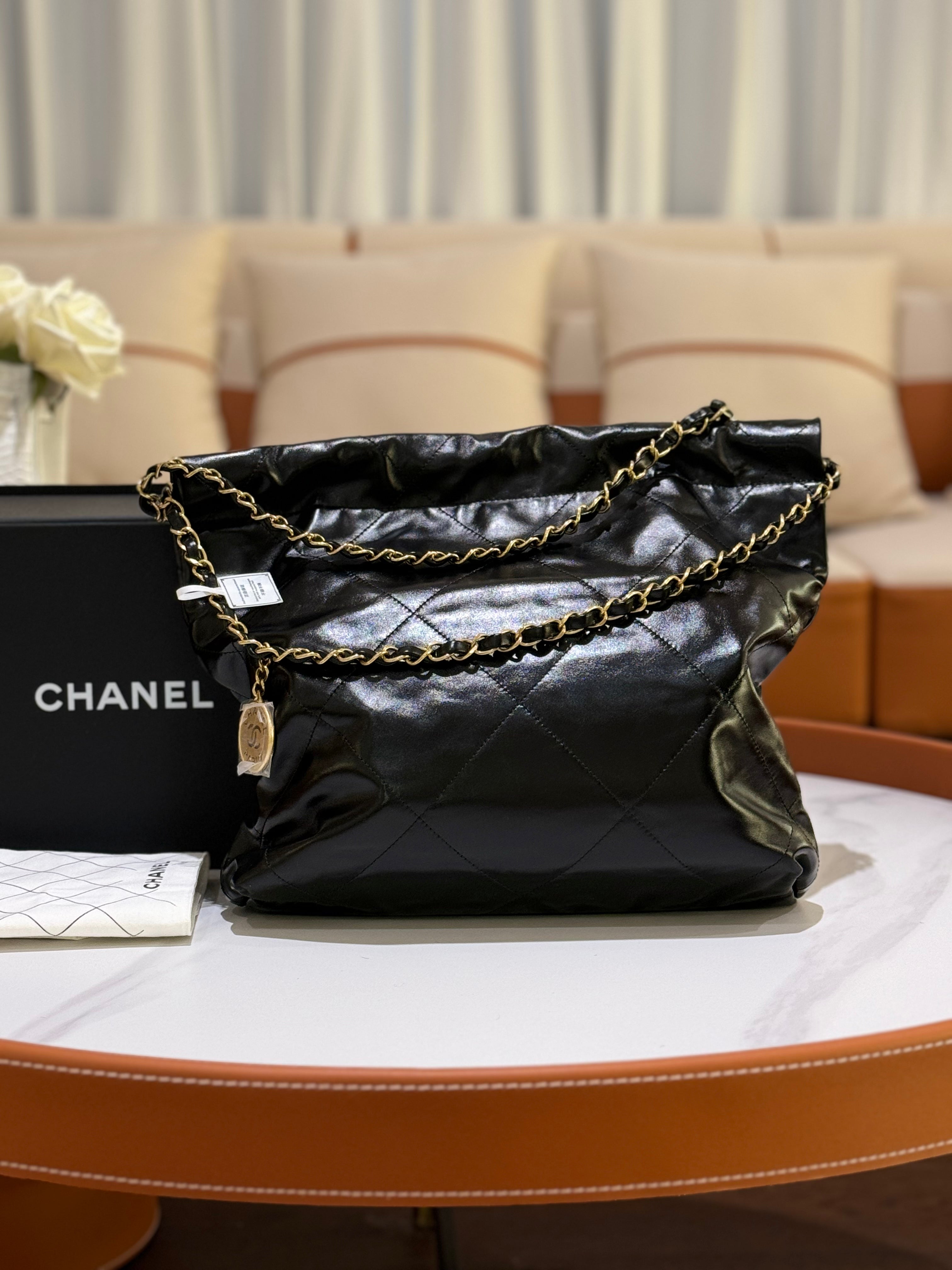 CHANEL 22 BAG SMALL | COLLINS RAIN