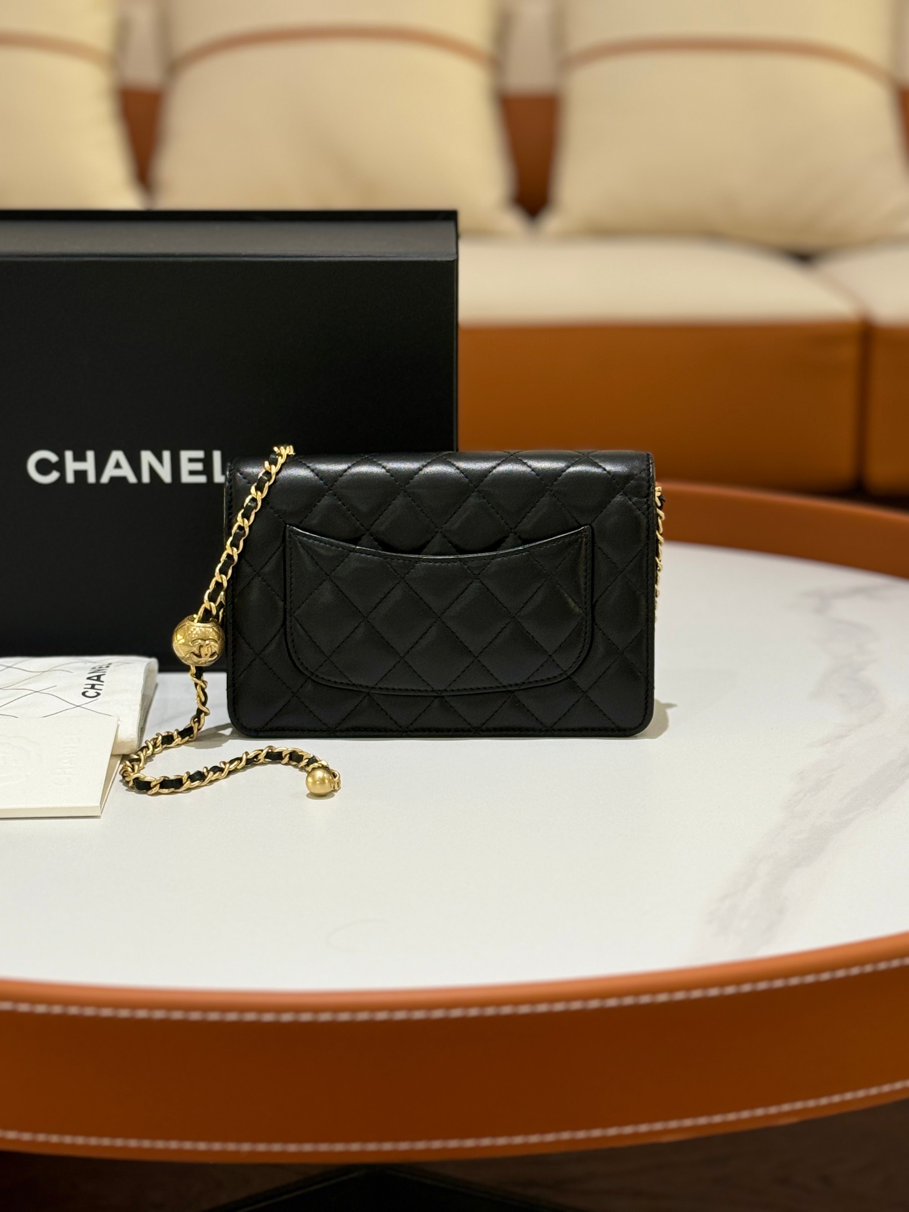 CHANEL WALLET ON CHAIN WITH PEARL CRUSH | COLLINS RAIN