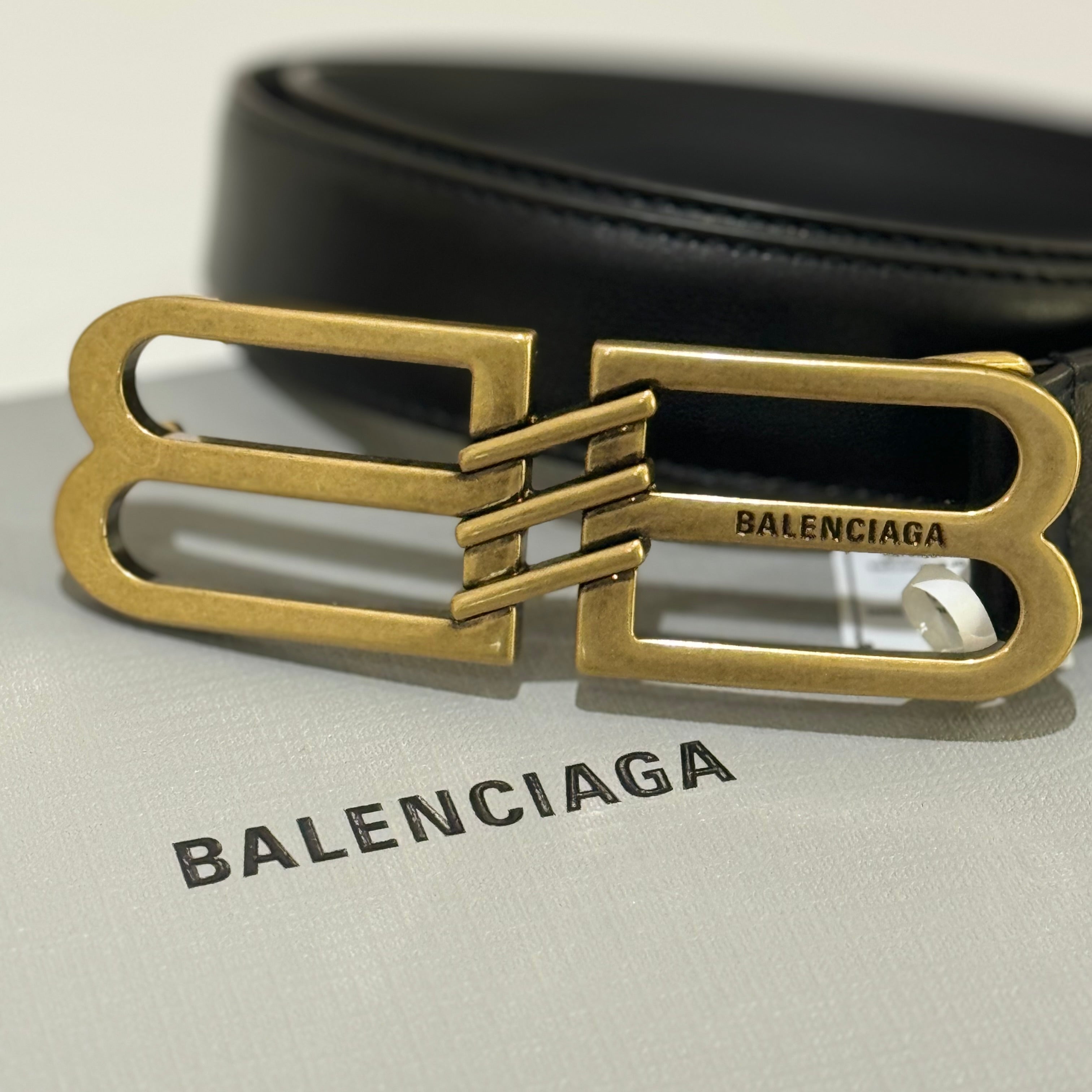 BALENCIAGA MEN'S BB SIGNATURE BELT | COLLINS RAIN