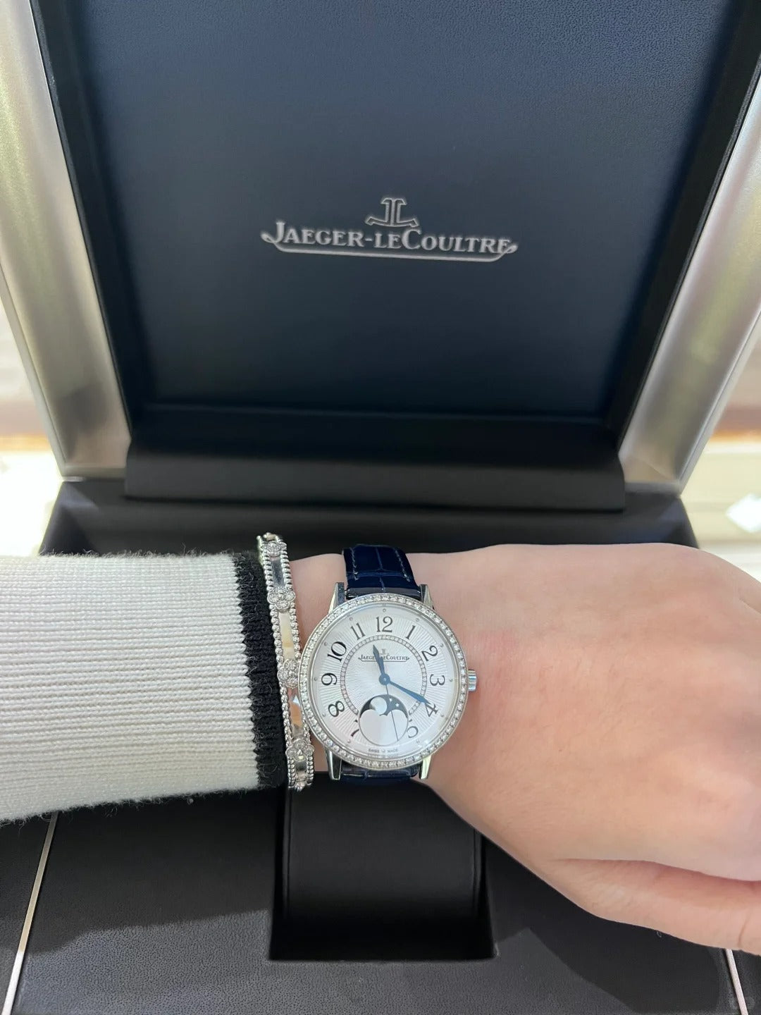 JAEGER-LECOULTRE RENDEZ-VOUS CLASSIC MOON 34MM | COLLINS RAIN