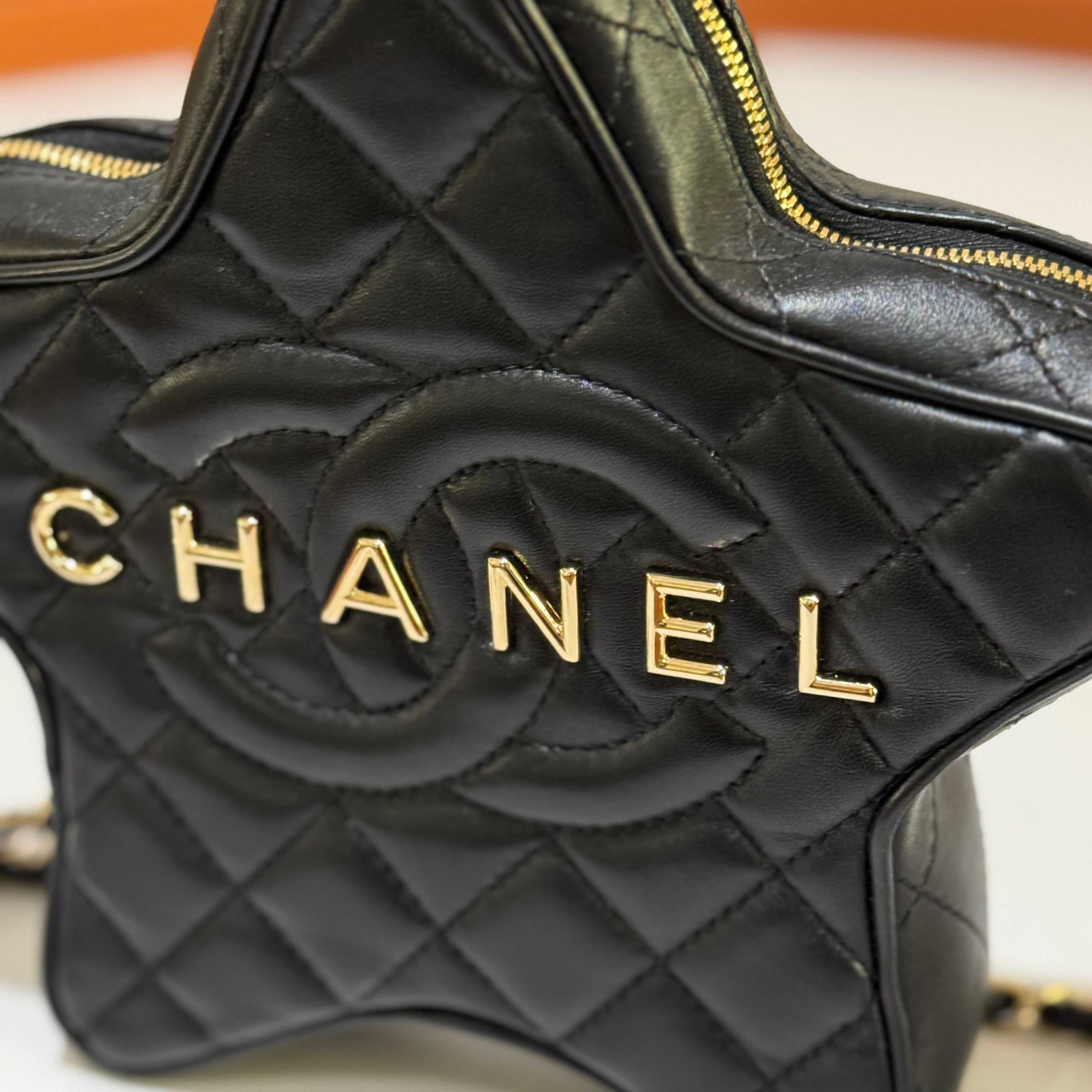 CHANEL 24C STAR BAG BLACK GOLD PENTAGON STAR CHIP VERSION