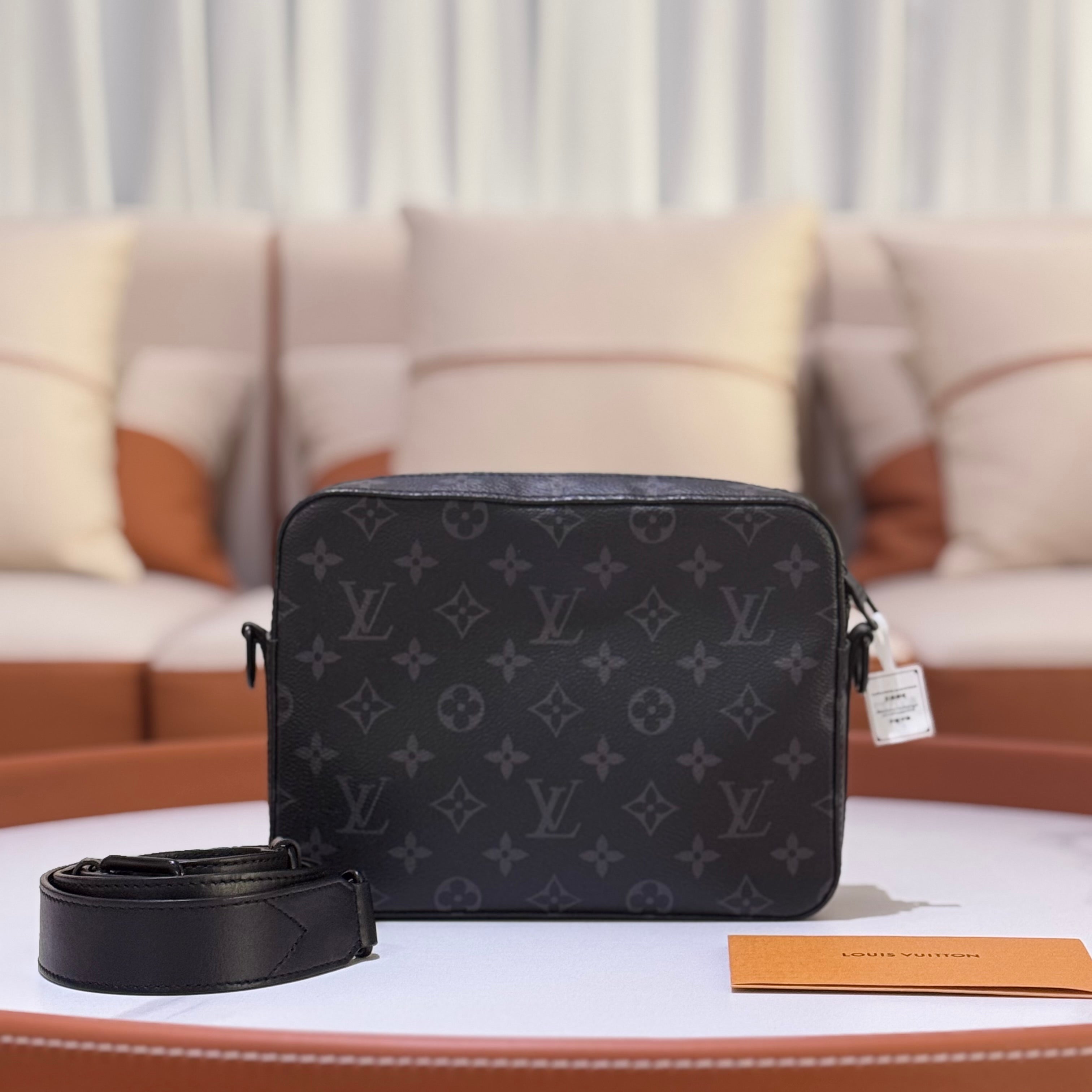 LOUIS VUITTON STEAMER MESSENGER M.ECLI. BAG