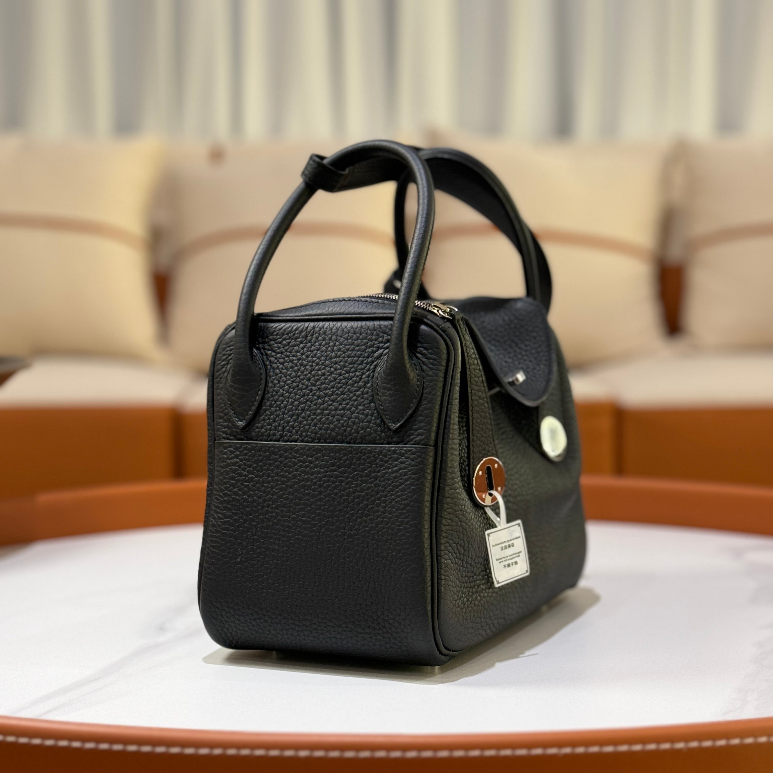 HERMES LINDY 26 BLACK AND SILVER STAMP D | COLLINS RAIN