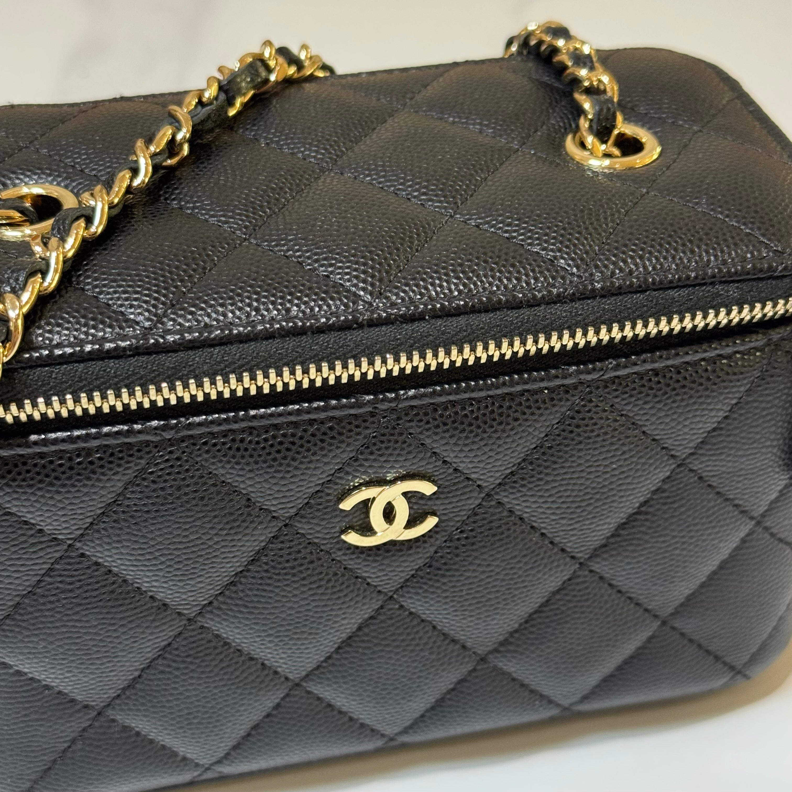 CHANEL BOX