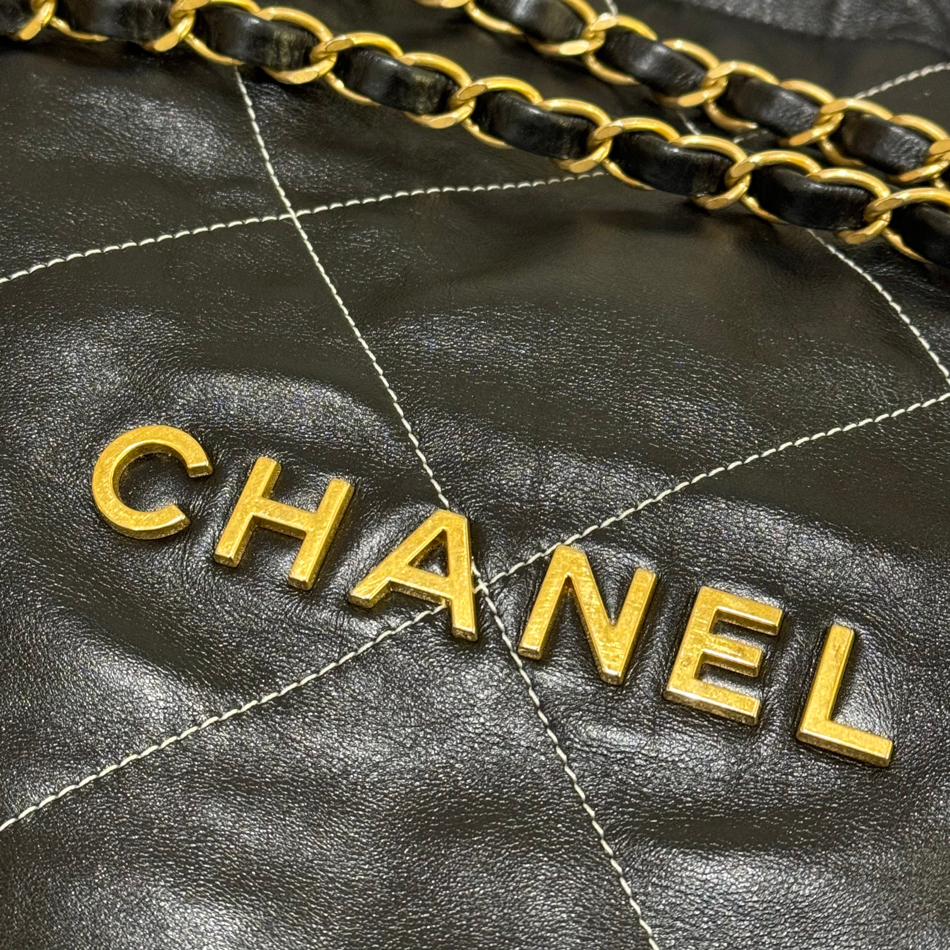 CHANEL 22BAG SMALL IN BLACK WITH WHITE STITCHING | COLLINS RAIN