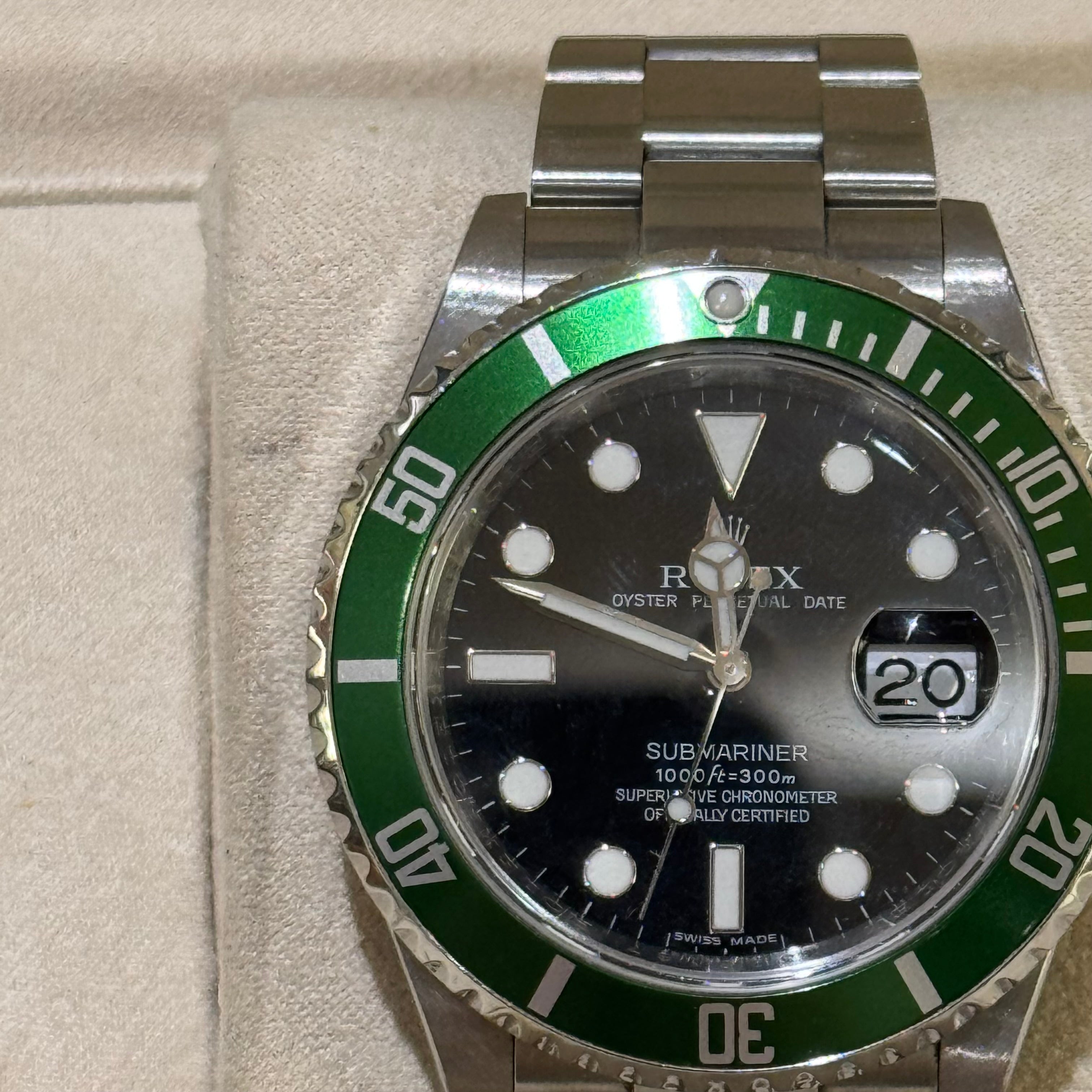 ROLEX SUBMARINER 116610LV "HULK"