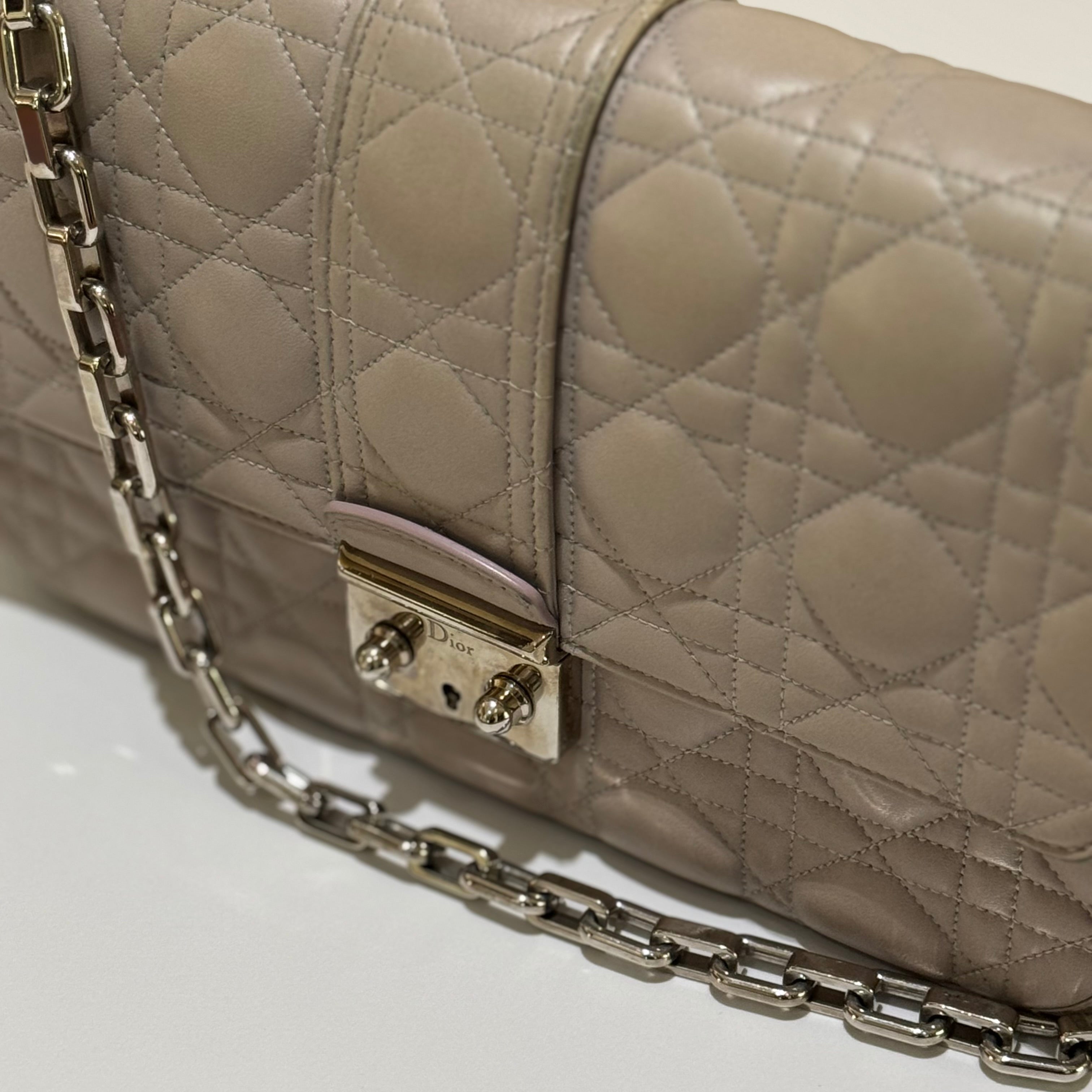 MISS DIOR CHAIN BAG