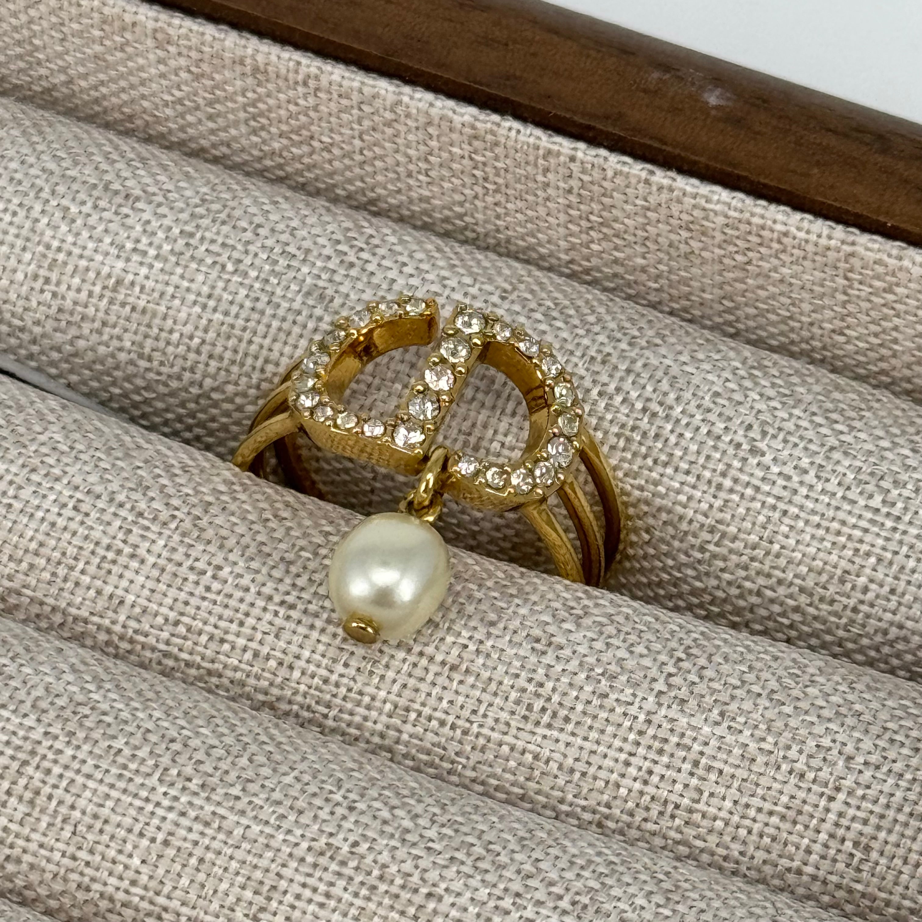 DIOR PEARL RING