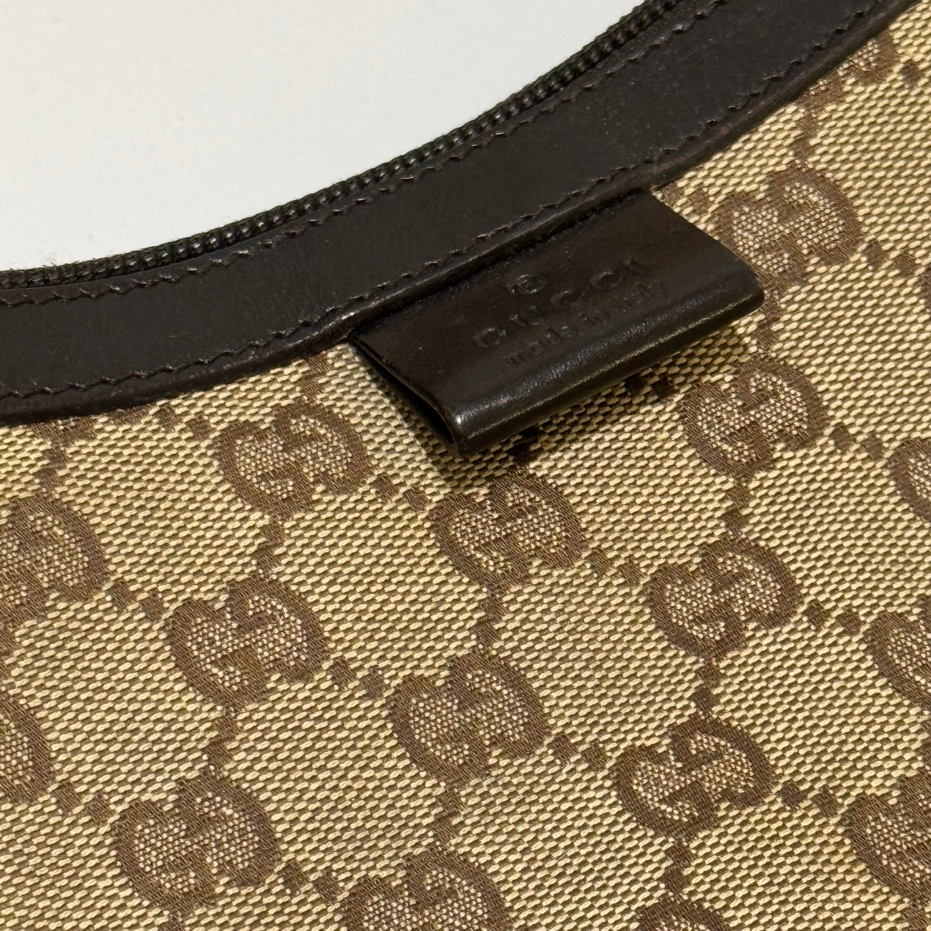 GUCCI VINTAGE CROSSBODY BAG