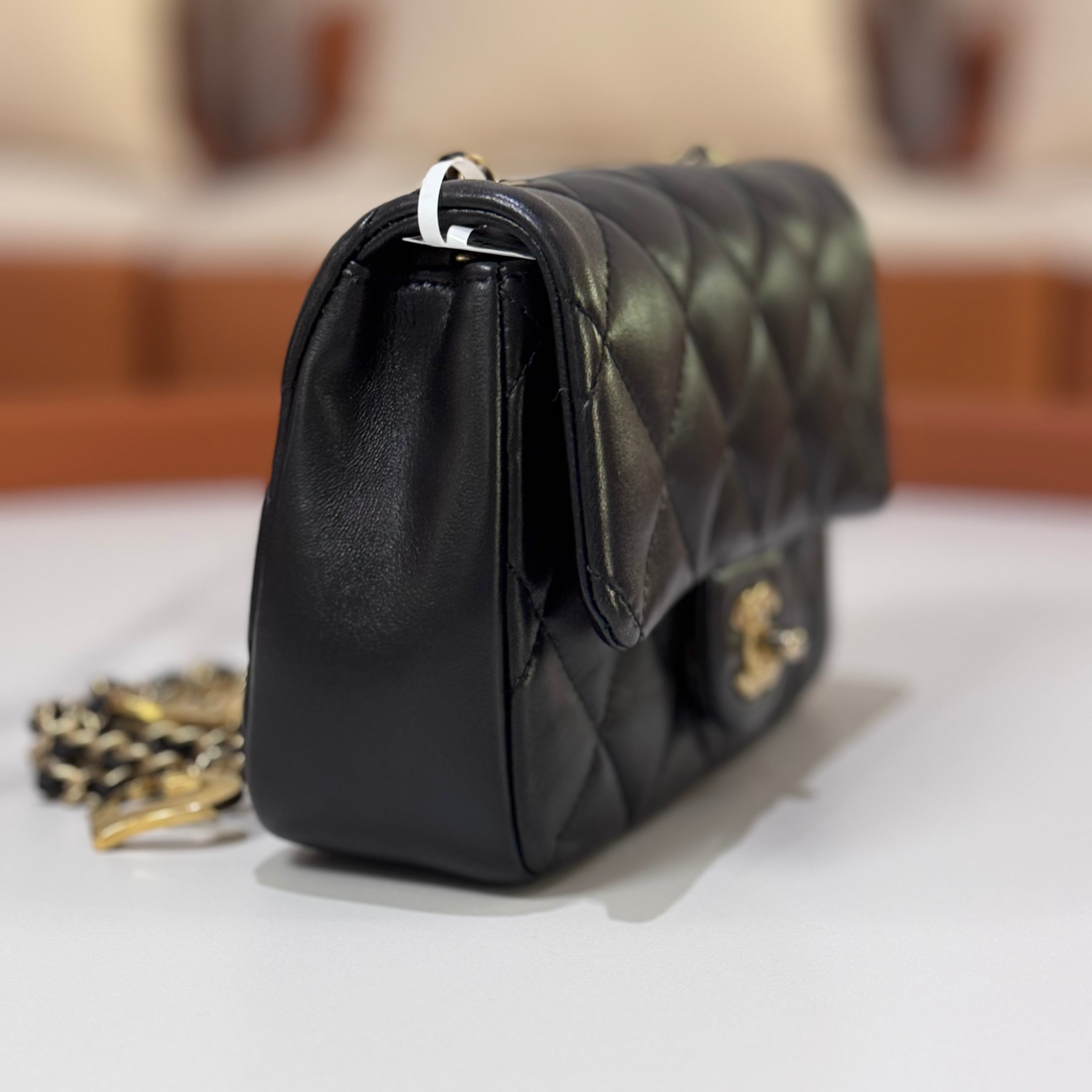 CHANEL MINI RECTANGULAR FLAP BAG BLACK LAMBSKIN BLACK (MICROCHIP)