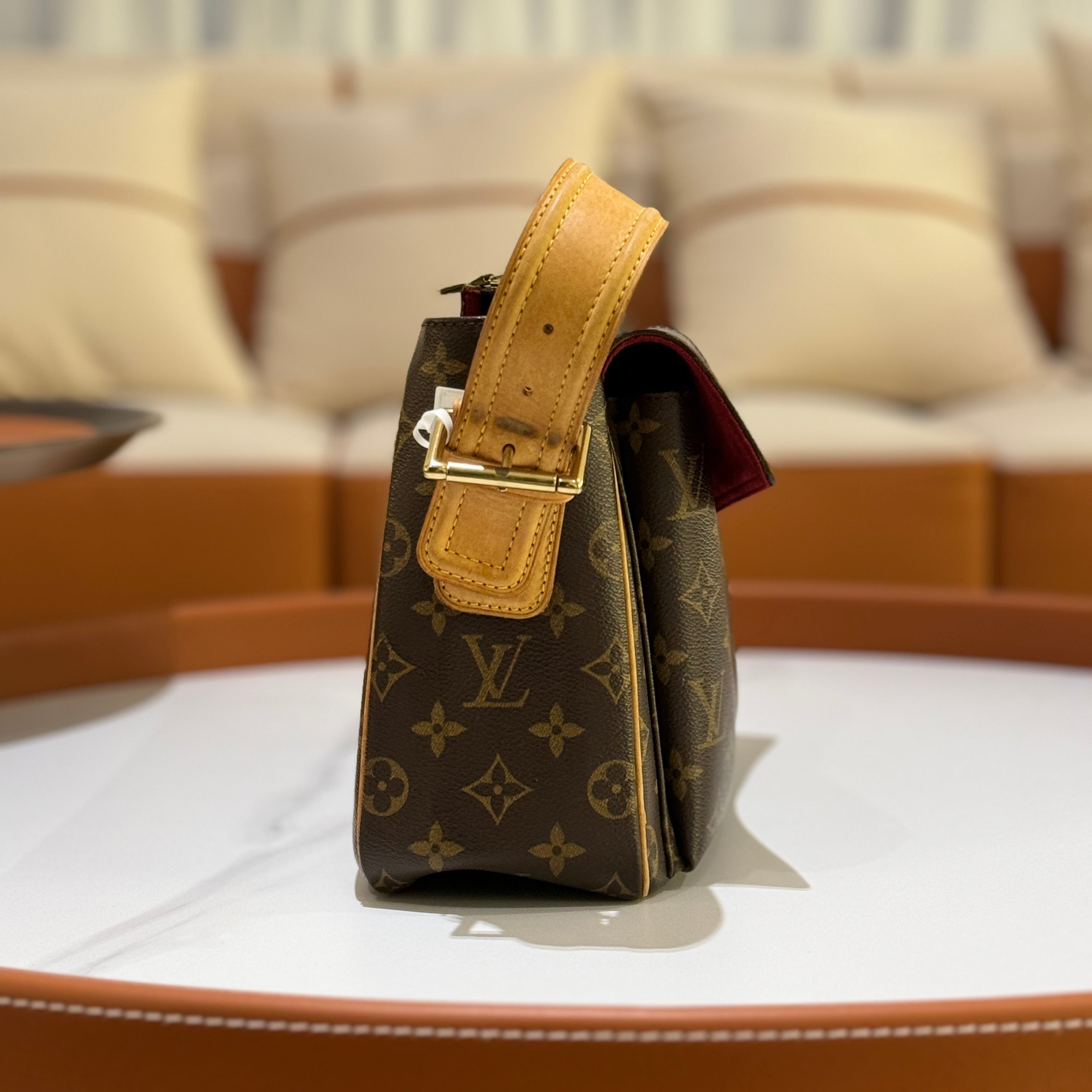 LOUIS VUITTON MEDIUM CAMEL BAG | COLLINS RAIN