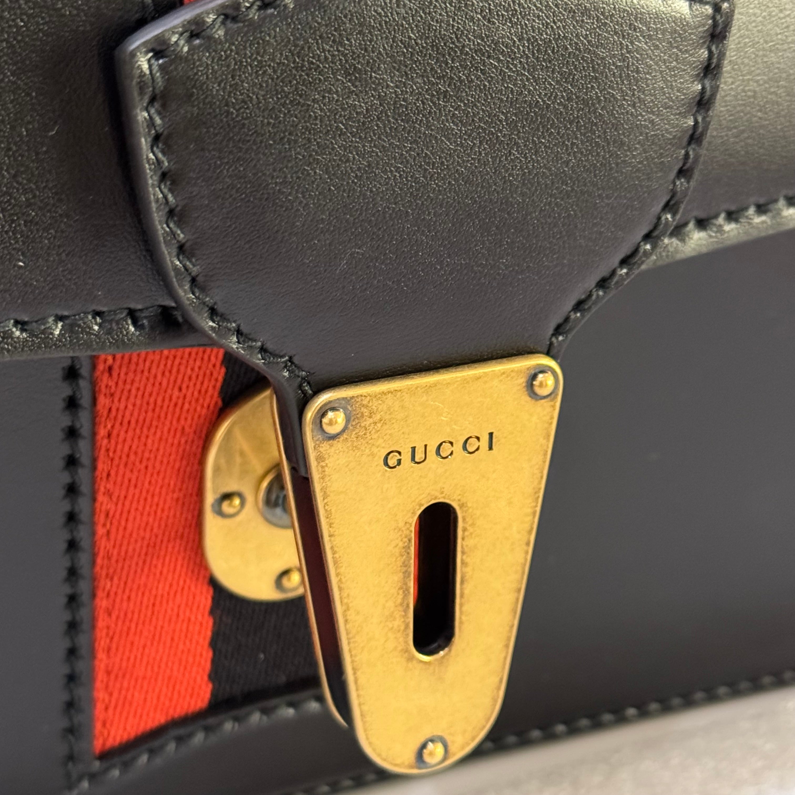 GUCCI BLACK SHOULDER BAG