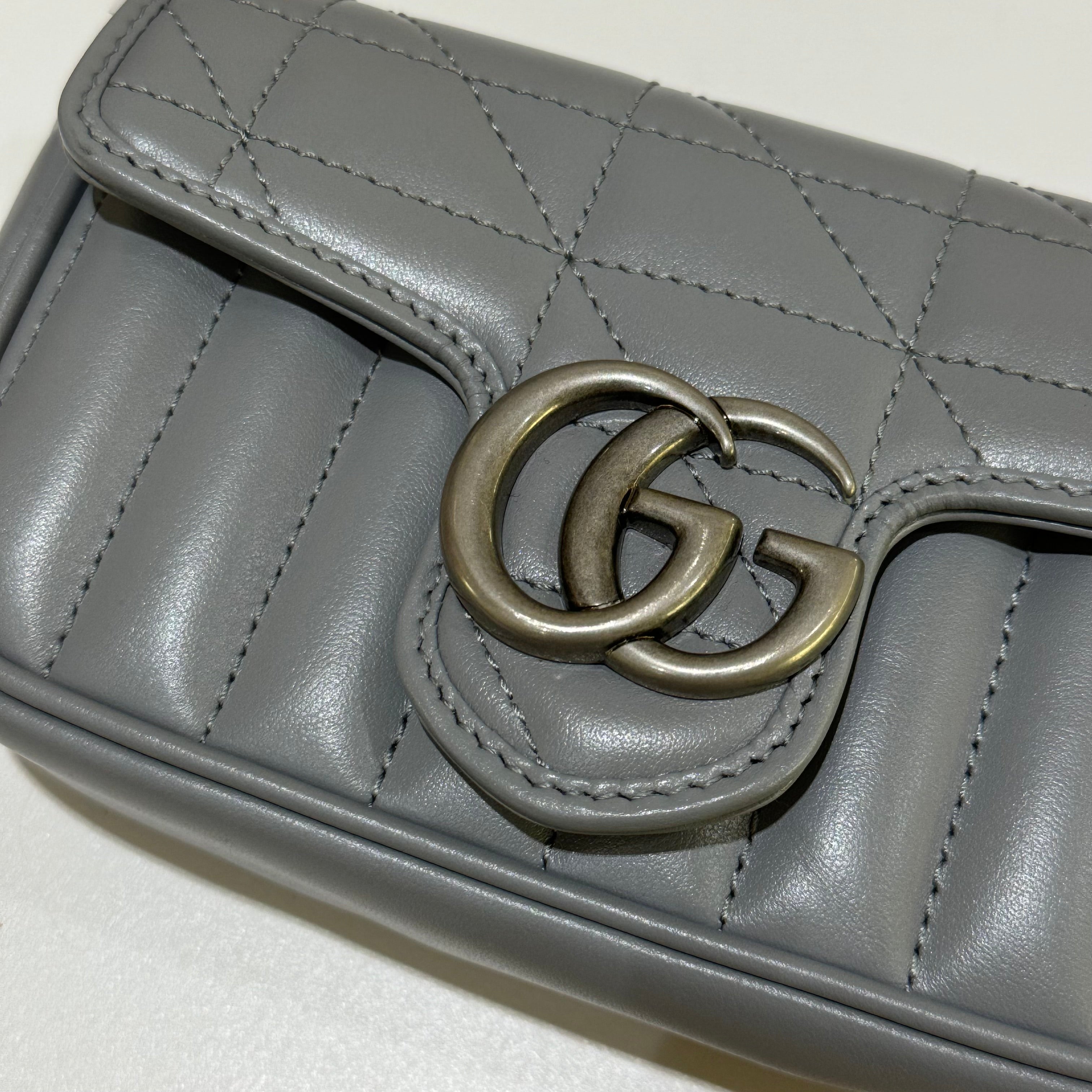 GUCCI MINI MARMONT GREY | COLLINS RAIN