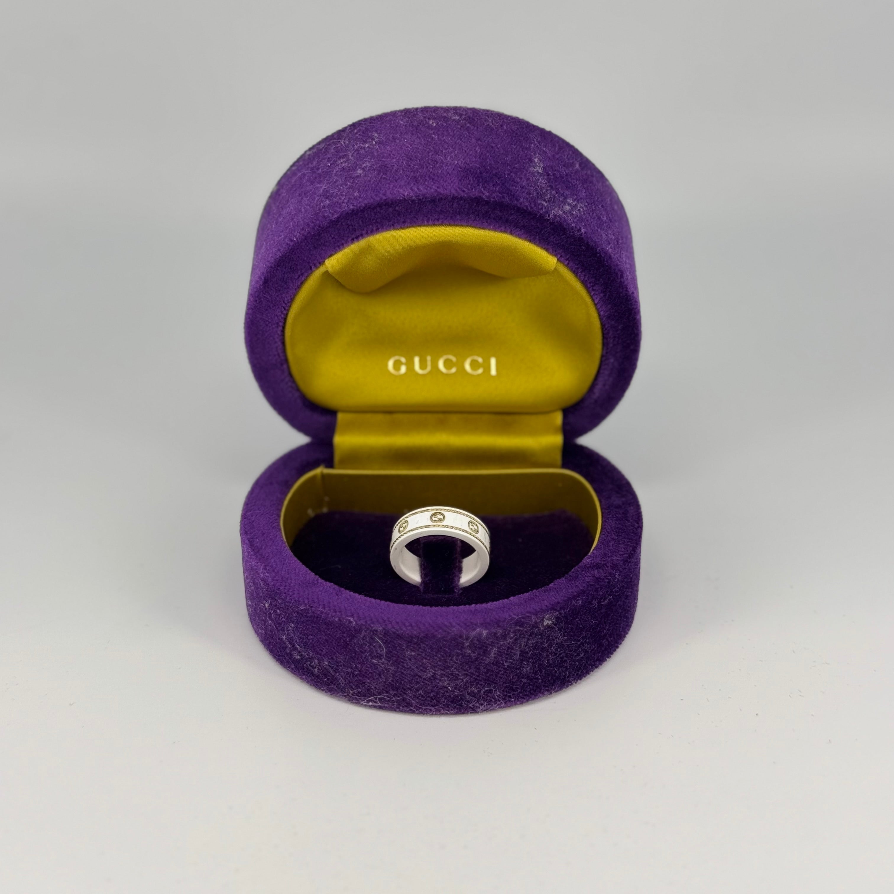 GUCCI ICON RING WITH YELLOW GOLD INTERLOCKING G