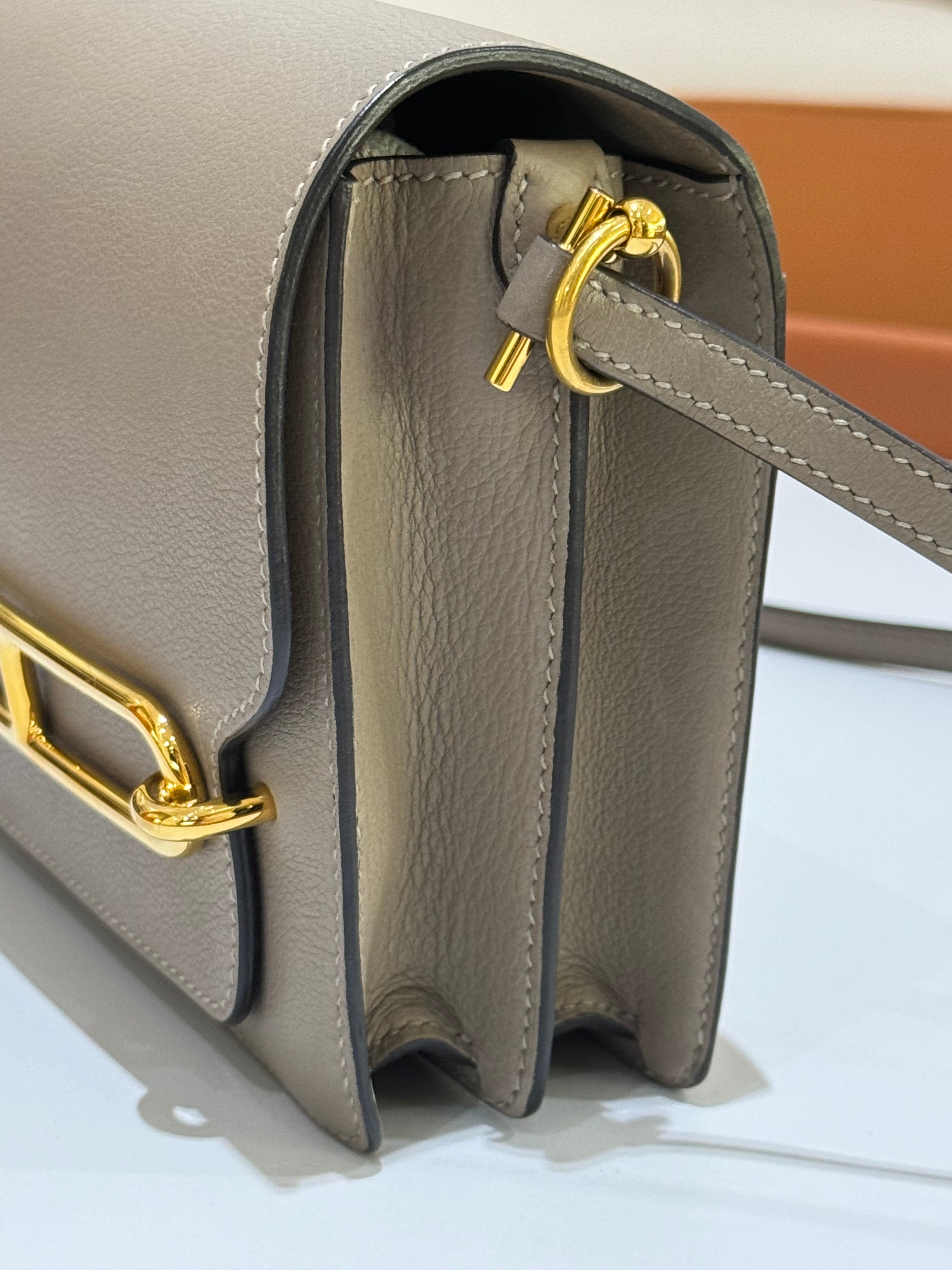 HERMES ROULIS MINI ELEPHANT GREY | COLLINS RAIN