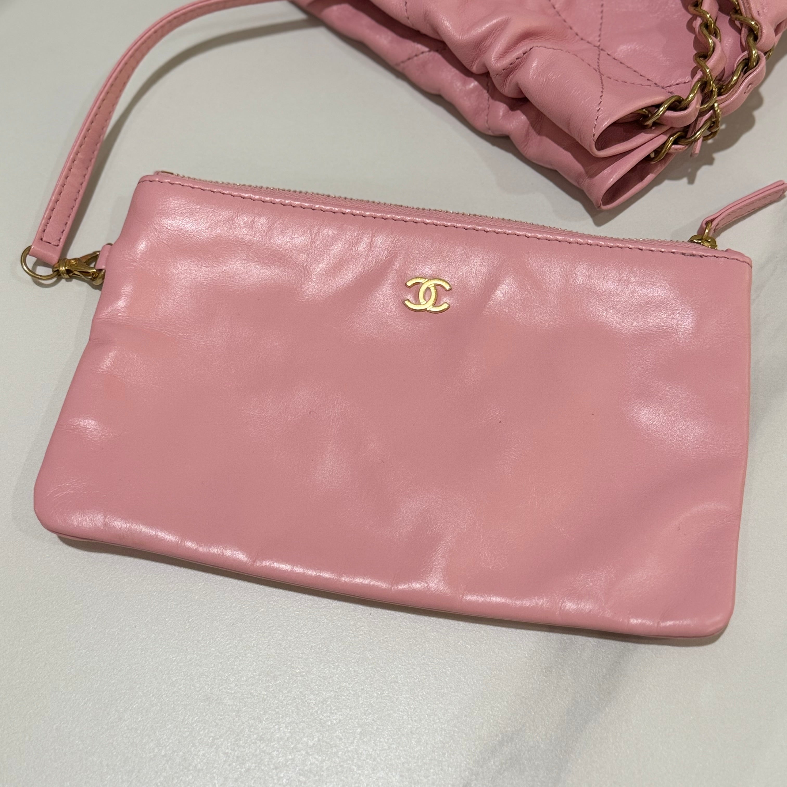 CHANEL 22 BAG SMALL PINK | COLLINS RAIN