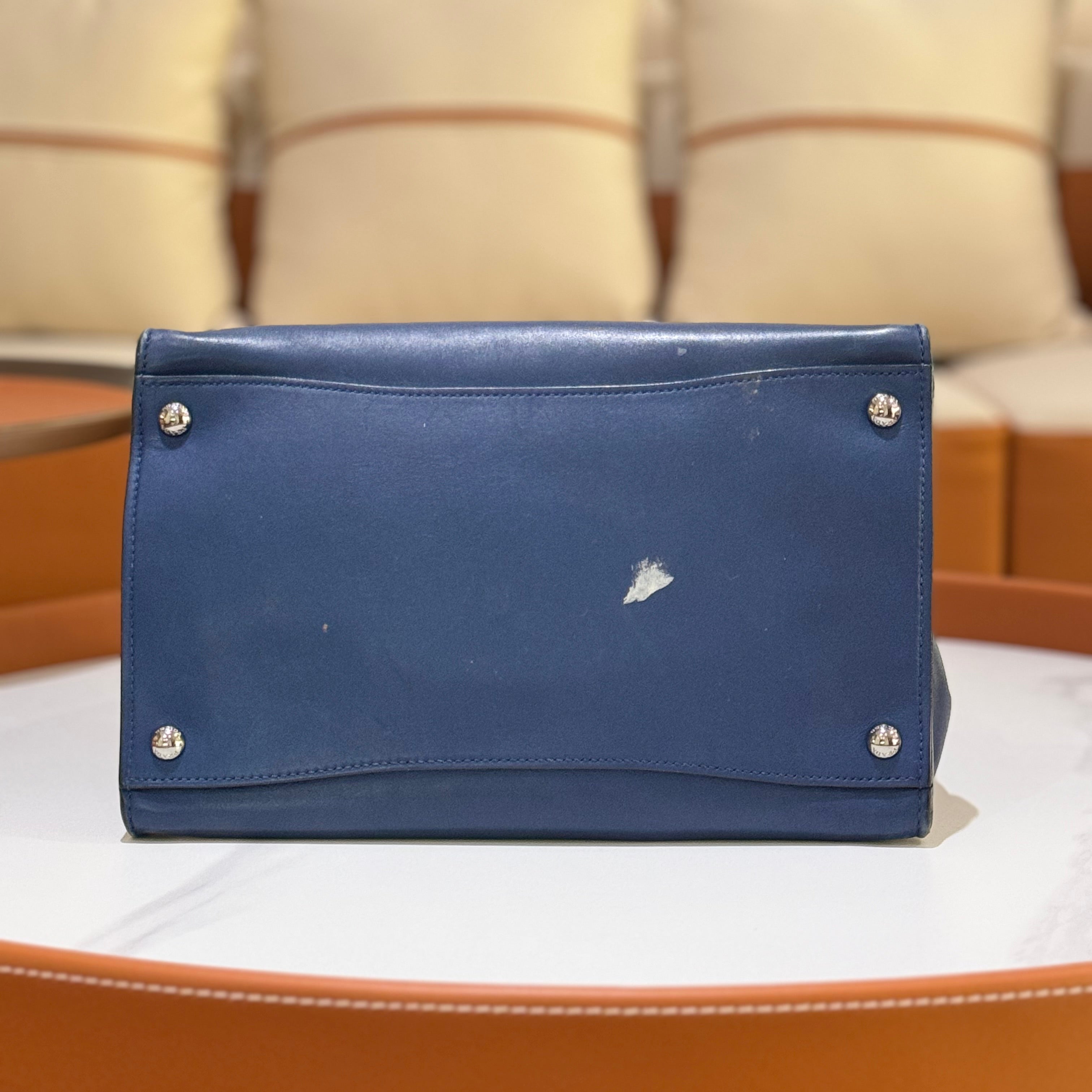 PRADA TOTE BLUE BAG | COLLINS RAIN