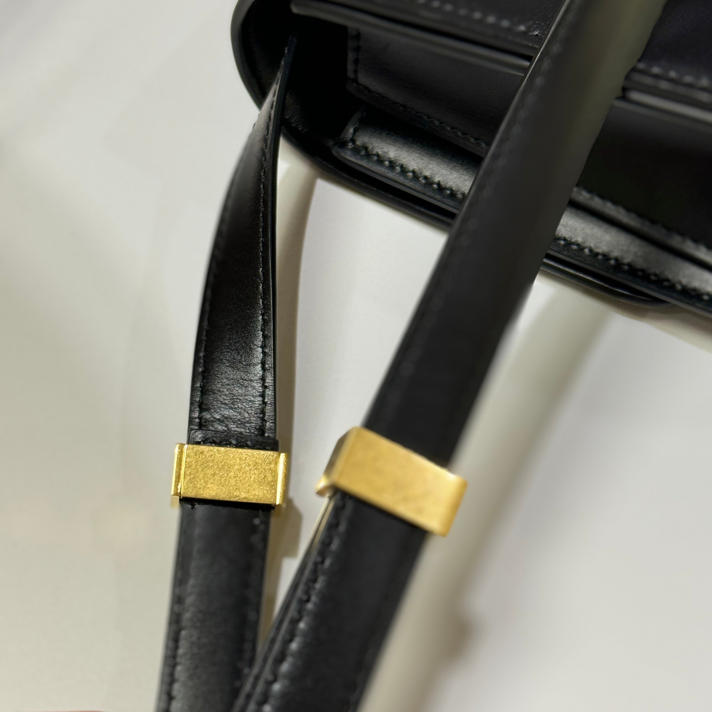 CELINE BOX BAG | COLLINS RAIN