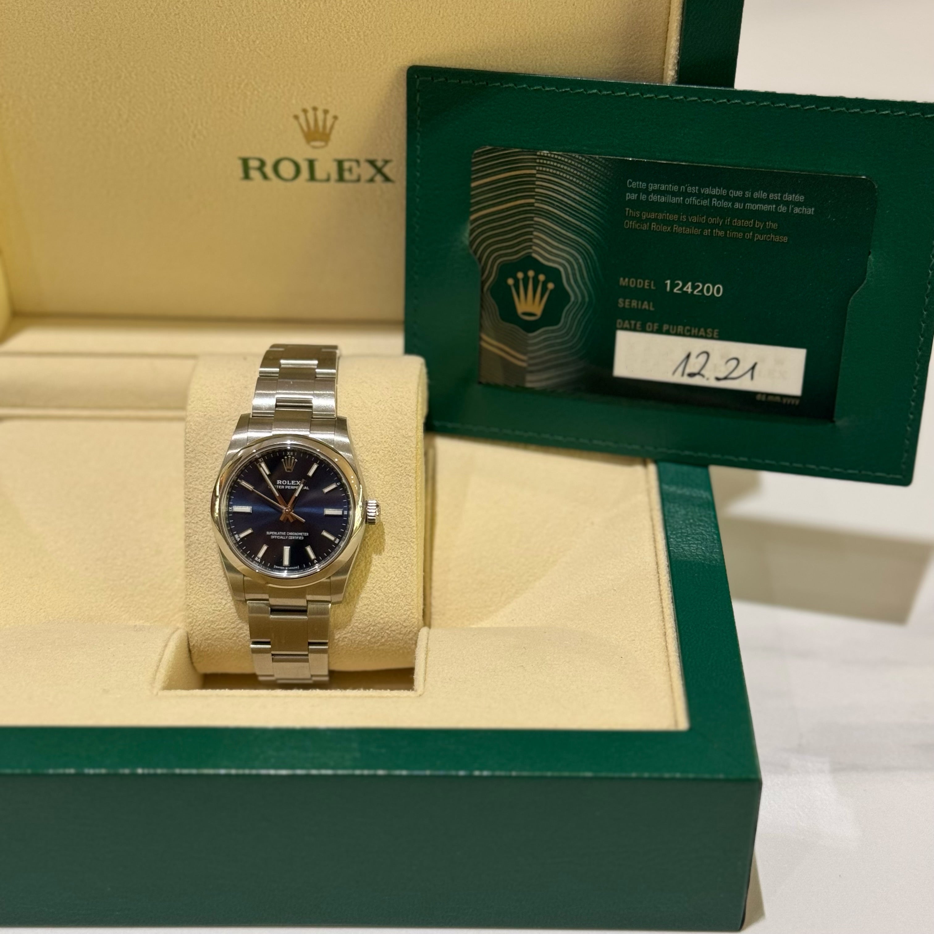 ROLEX OYSTER PERPETUAL 124200 LADY DATEJUST