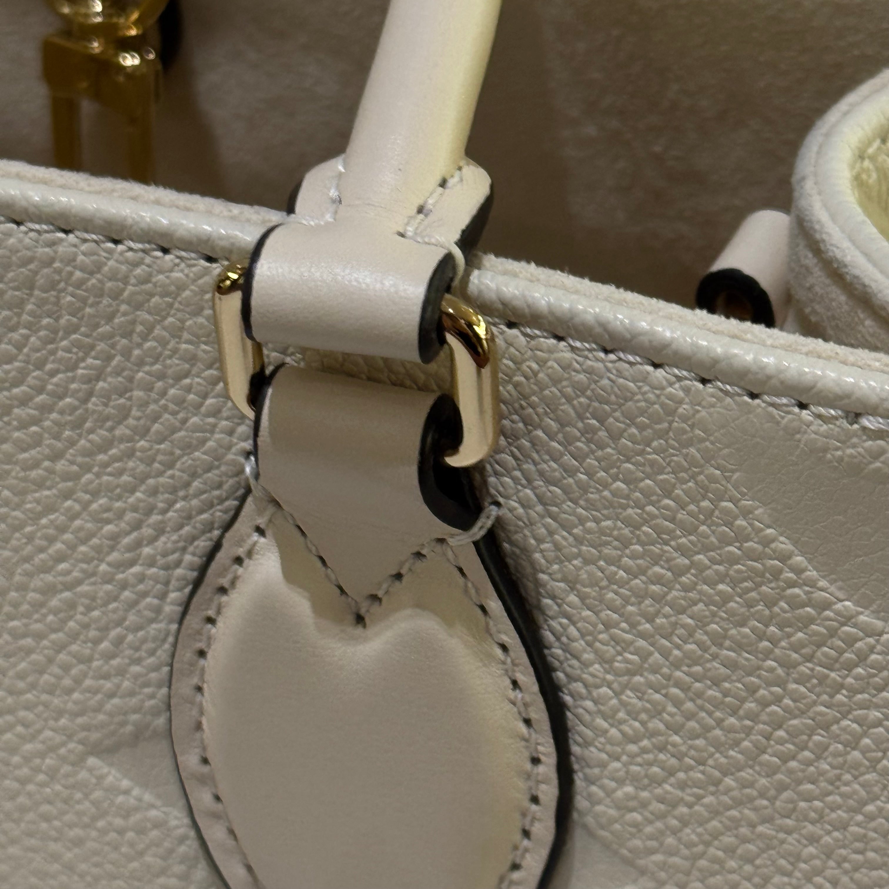 LOUIS VUITTON ON THE GO TOTE CREAM FULL LEATHER