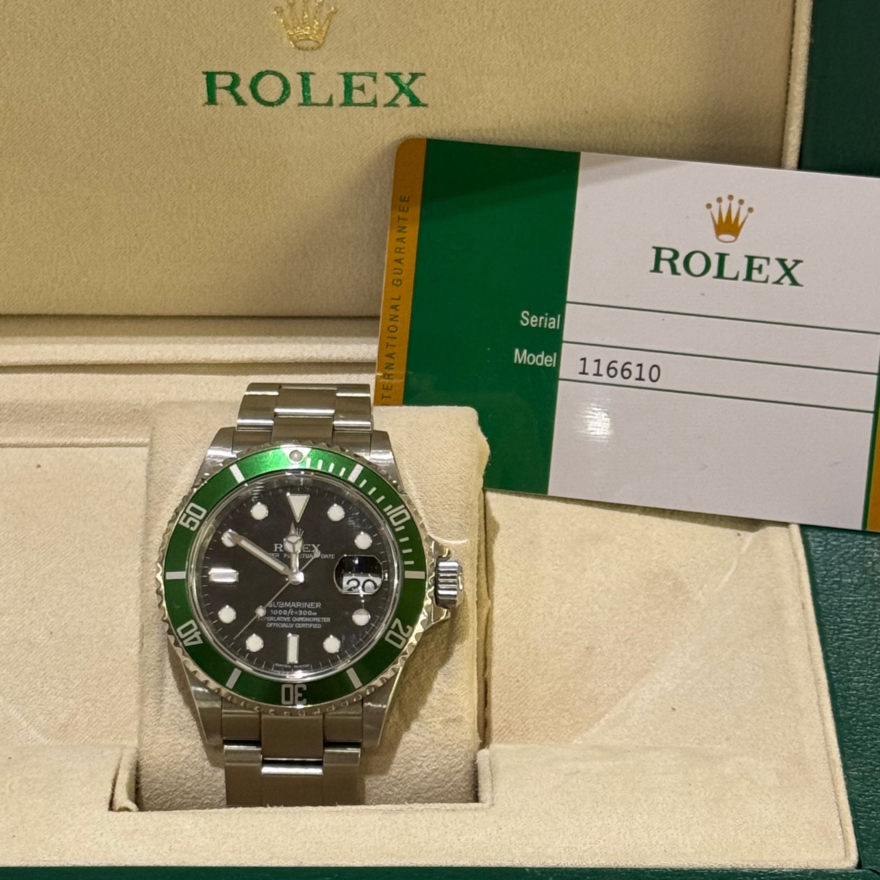 ROLEX SUBMARINER 116610LV "HULK"