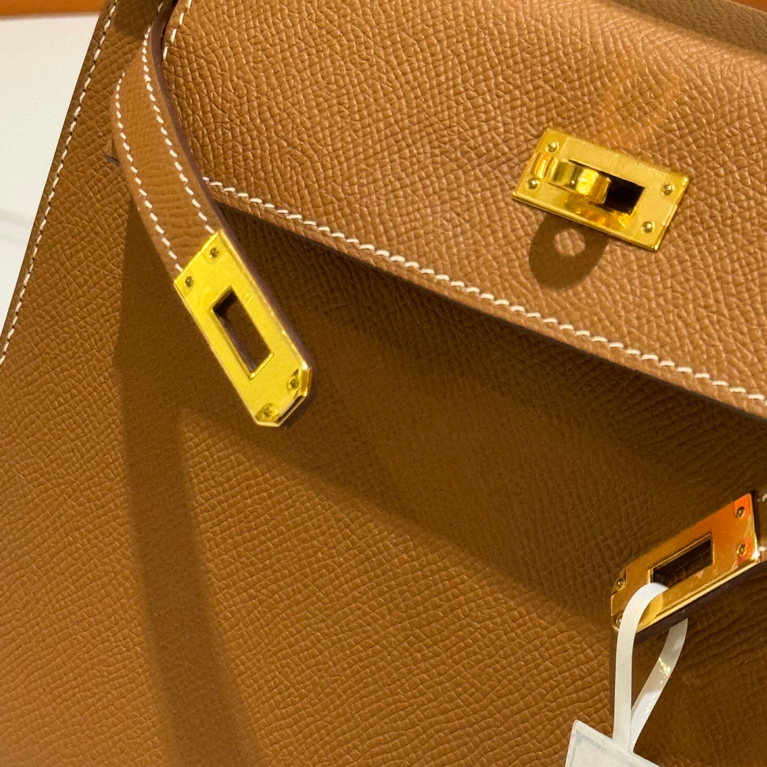 HERMES KELLY 25 EPSOM GOLD BROWN WITH GOLD HARDWARE