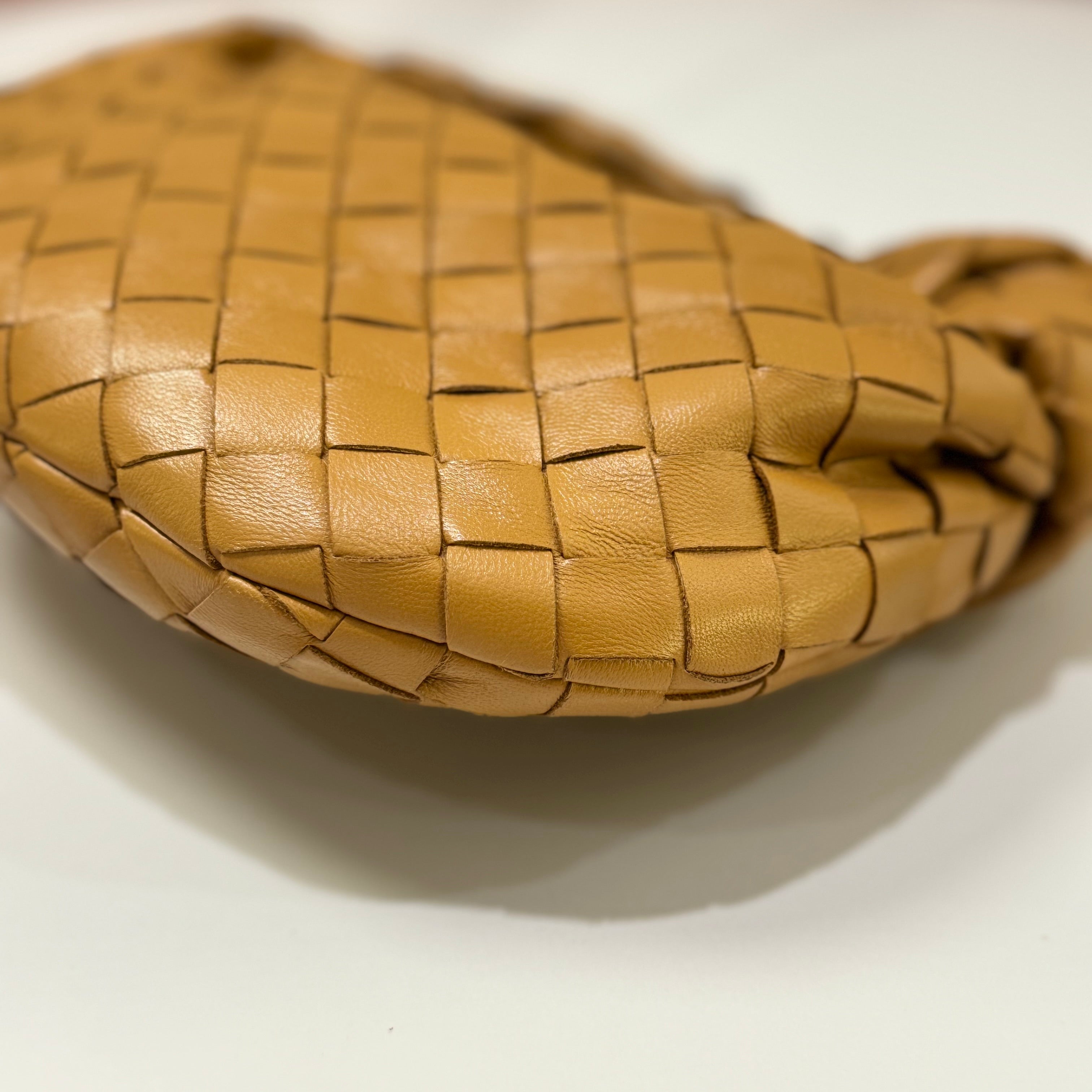 BOTTEGA VENETA MINI JODIE DARK PRALINE