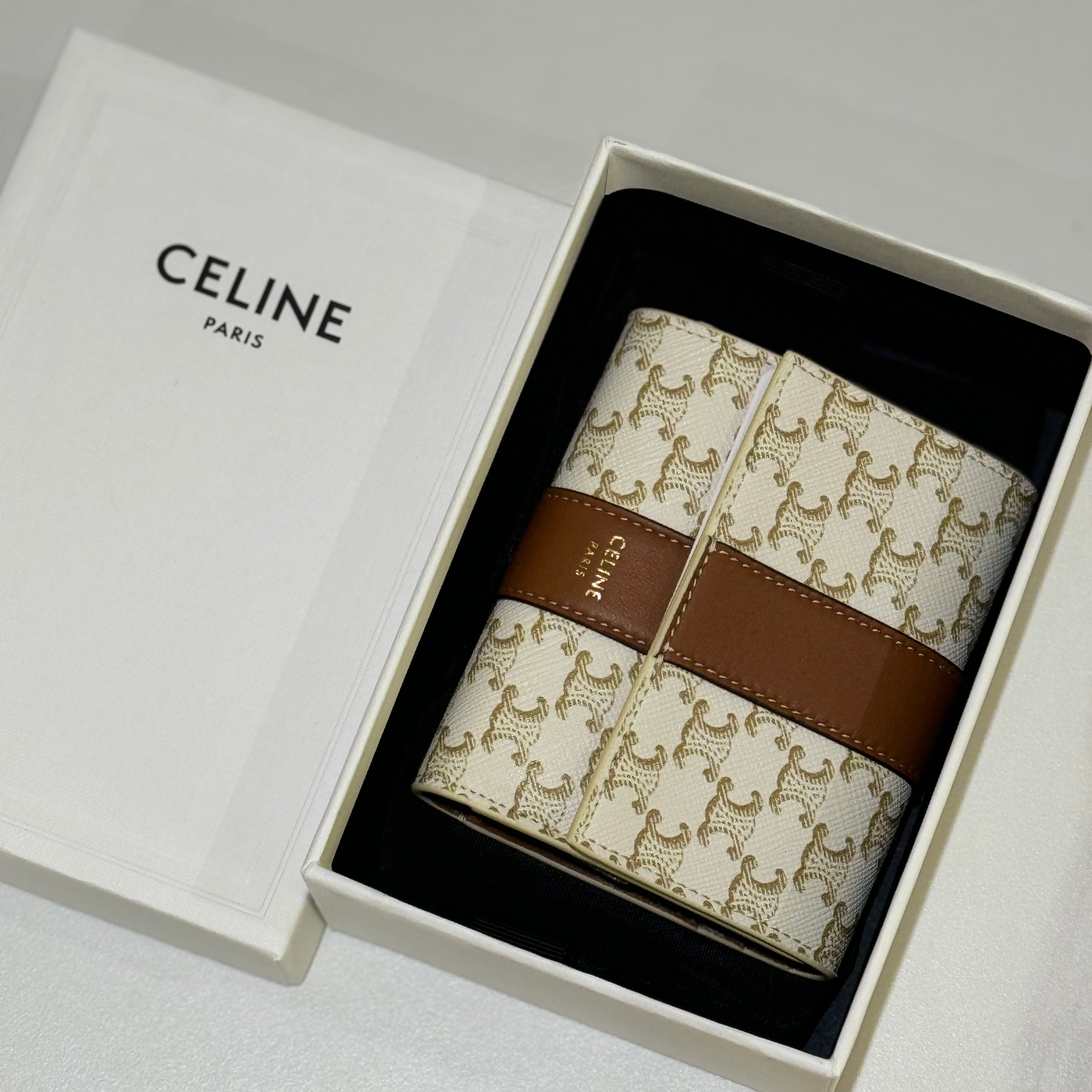 CELINE SMALL TRIFOLD WALLET | COLLINS RAIN